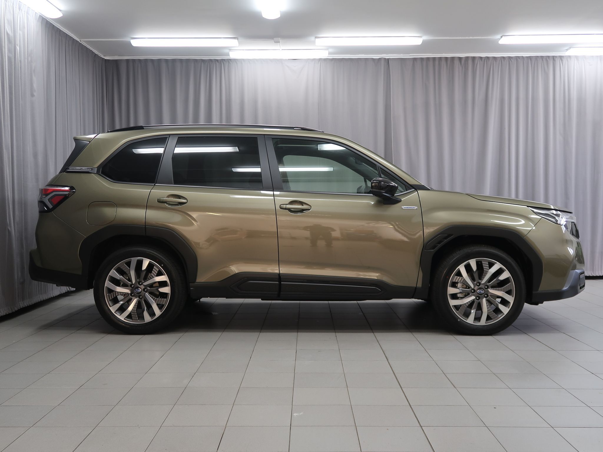 Subaru Forester, 4x4 TOURING. Květen + úvěr 0%. - fotka 4