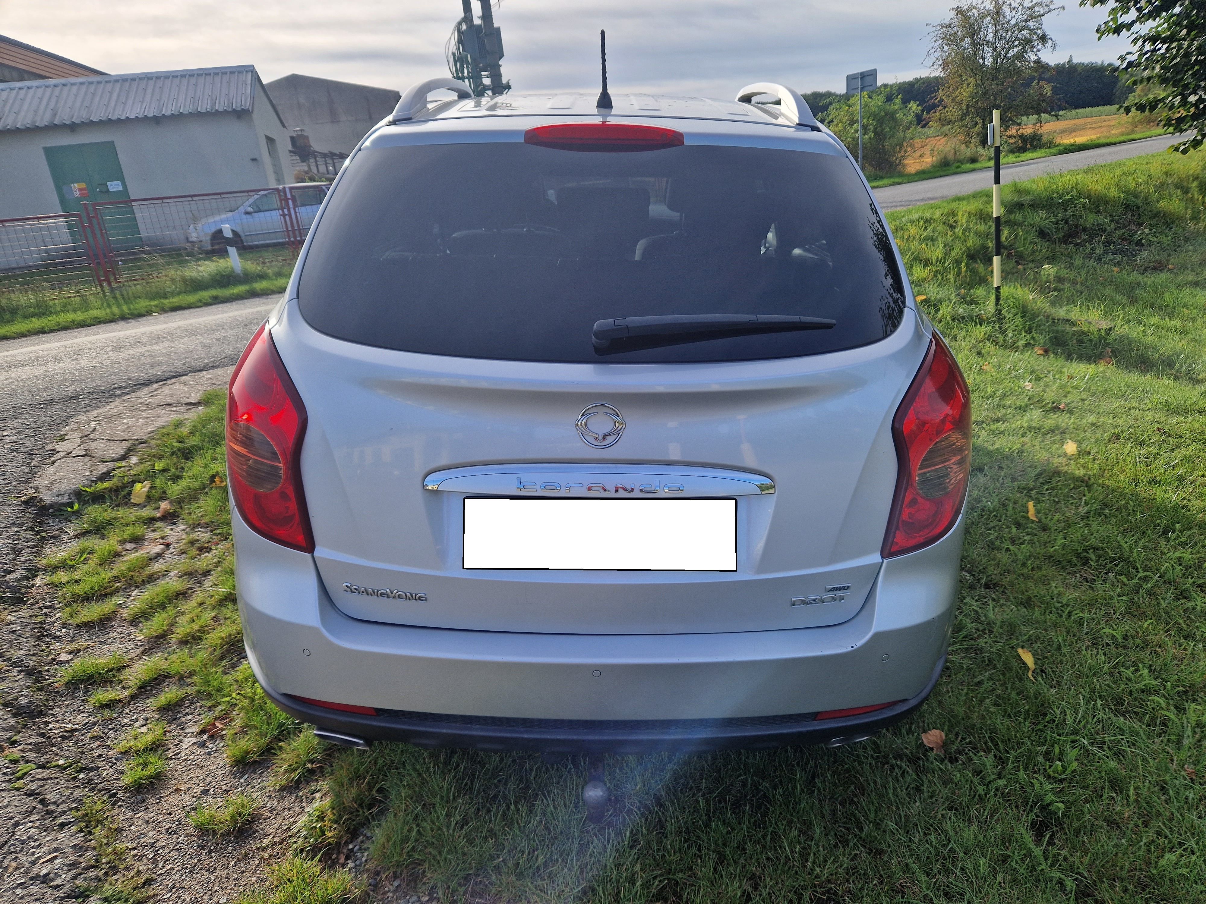 SsangYong Korando, 2.0 XDi  4x4 - fotka 4