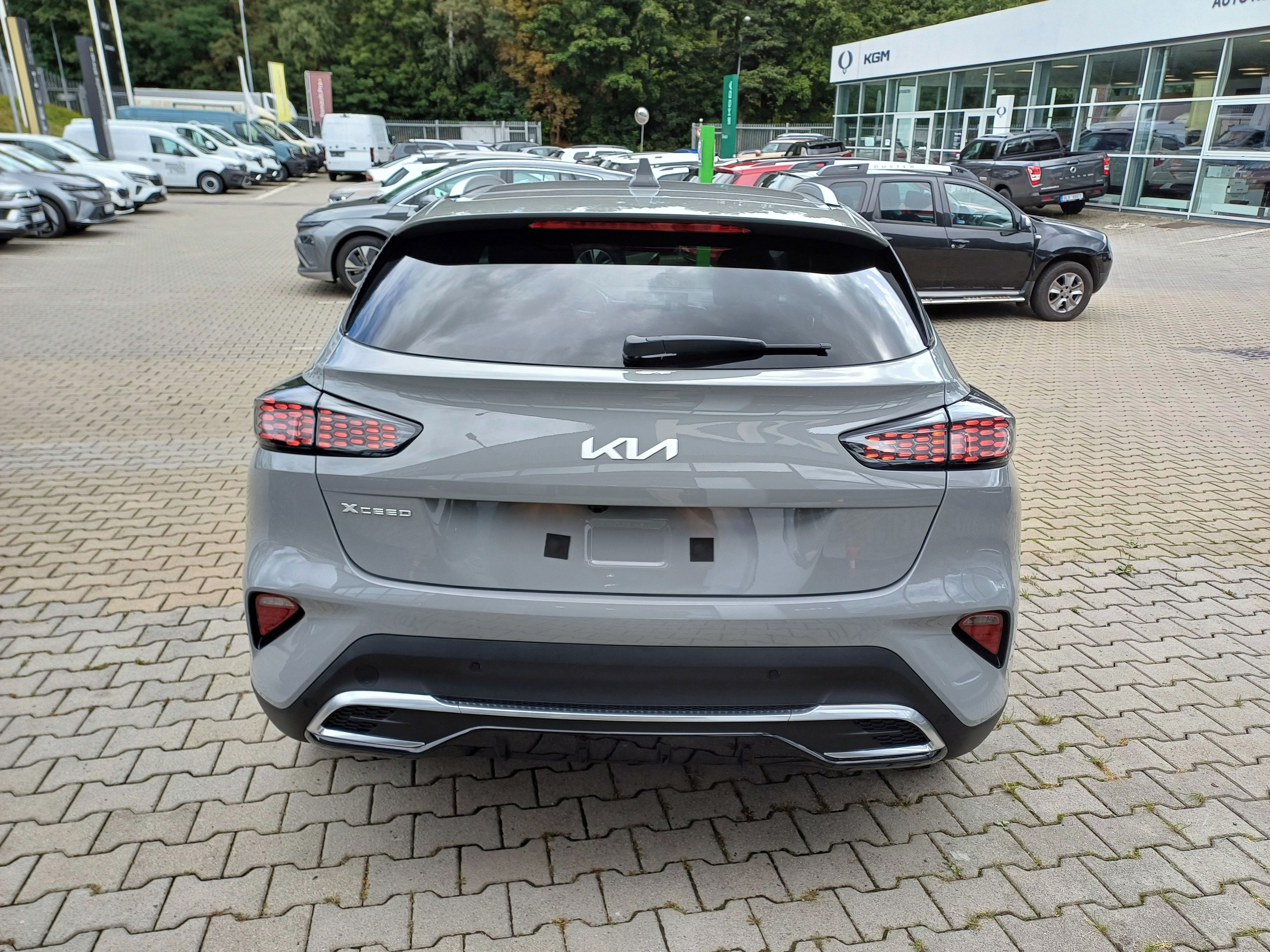 Kia XCee´d, 1,6 T-GDi 7DCT STEEL EDITION - fotka 6