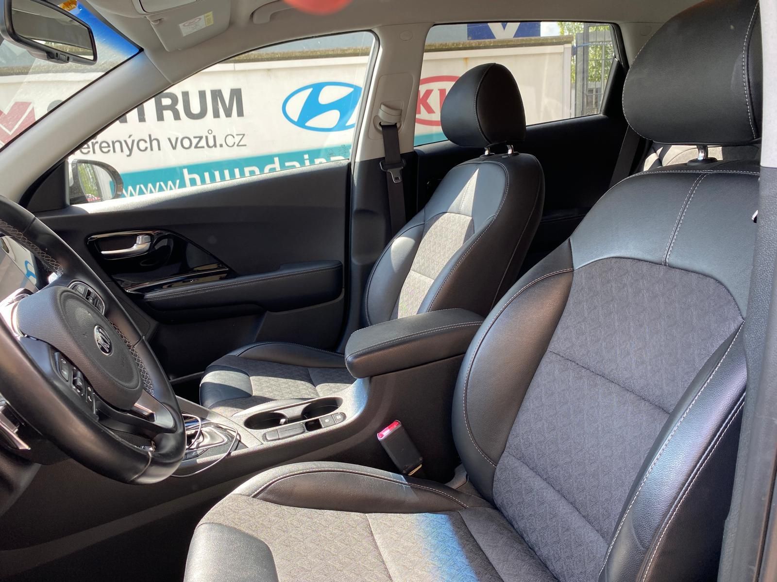 Kia Niro, HYBRID-BA/EL-KŮŽE-KAMERA - fotka 2