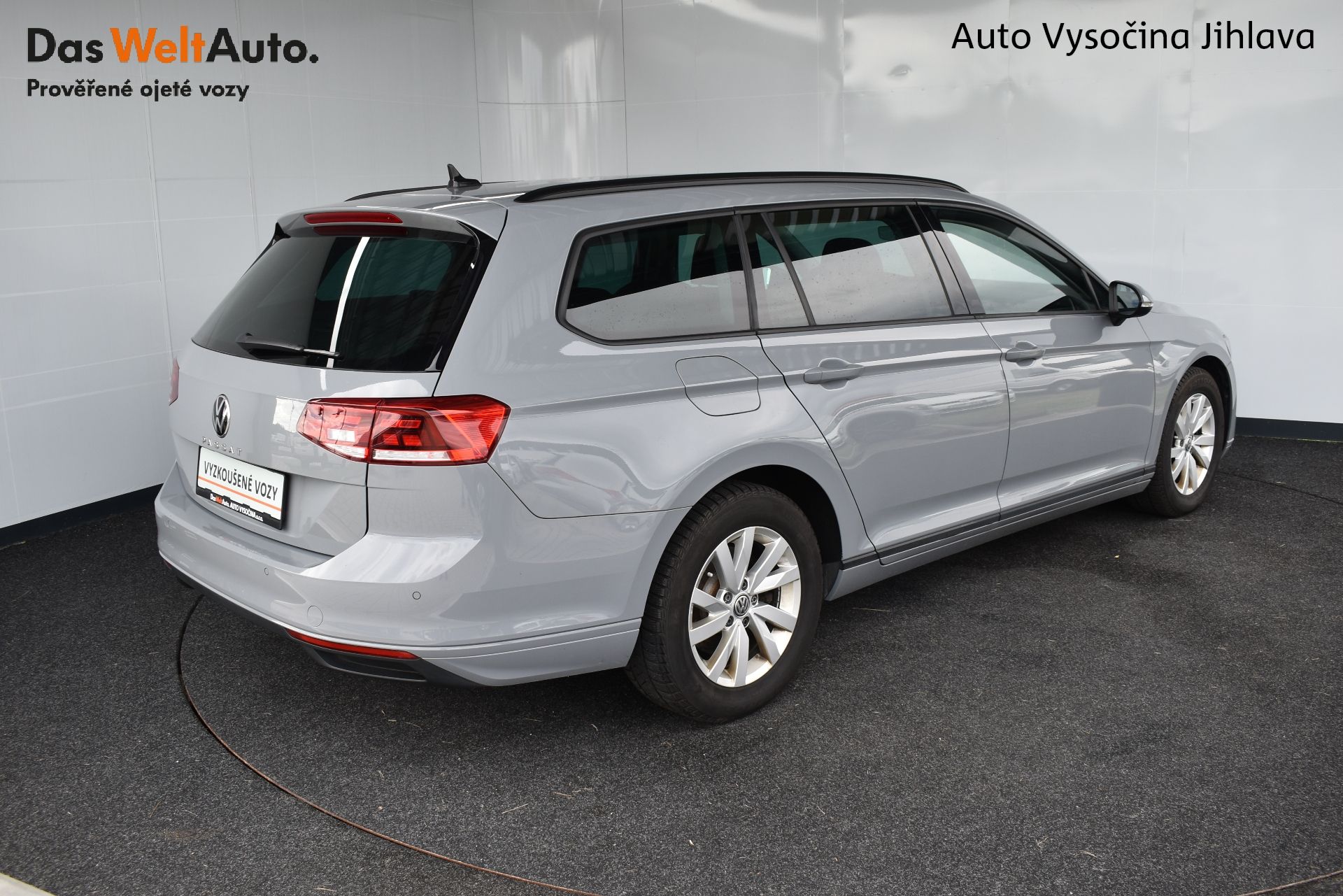 Volkswagen Passat Variant, 2,0 TDI 110kW, LED, kamera - fotka 2