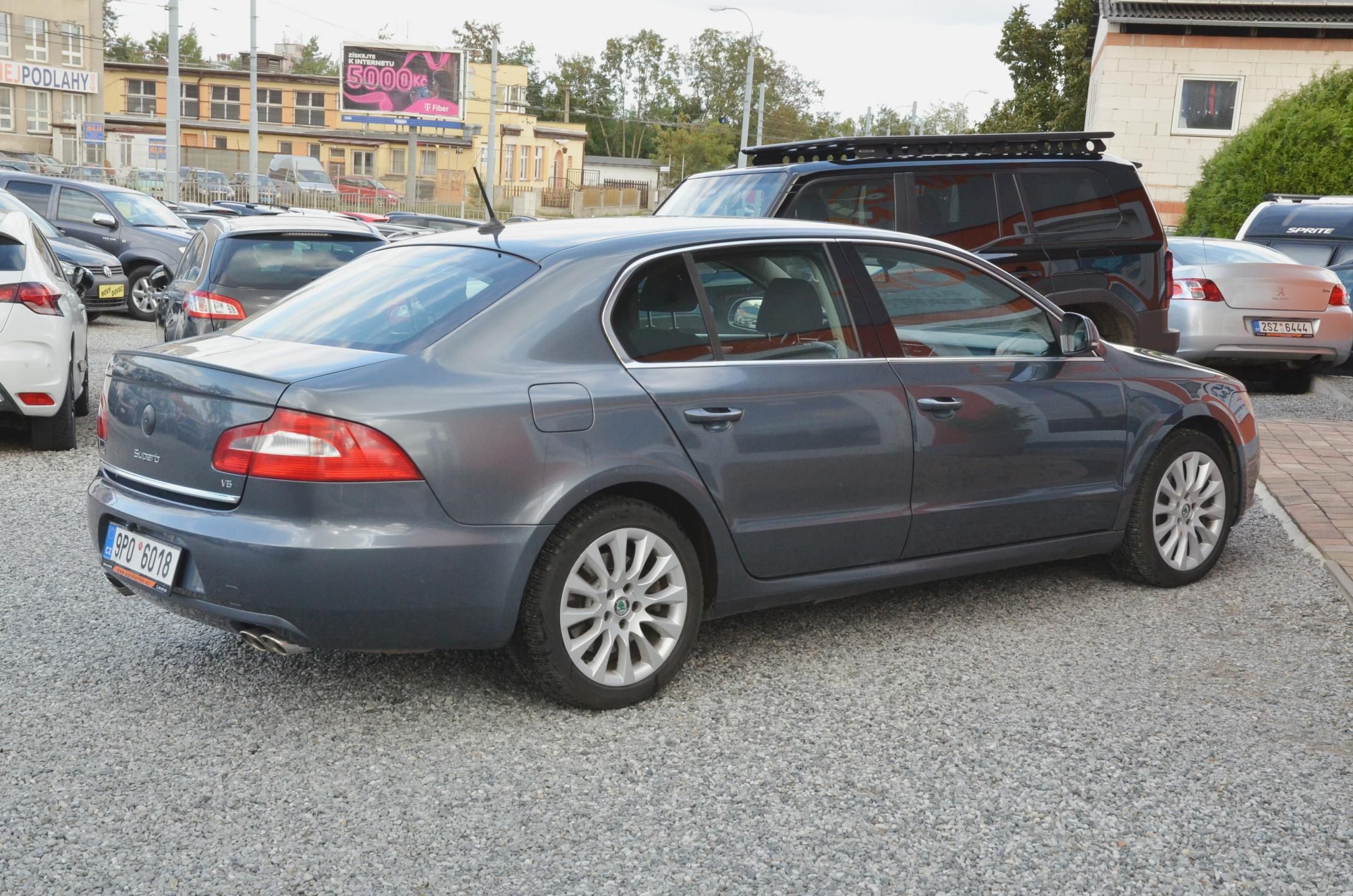 Škoda Superb, 3.6 V6 4x4 DSG 191kW - fotka 6