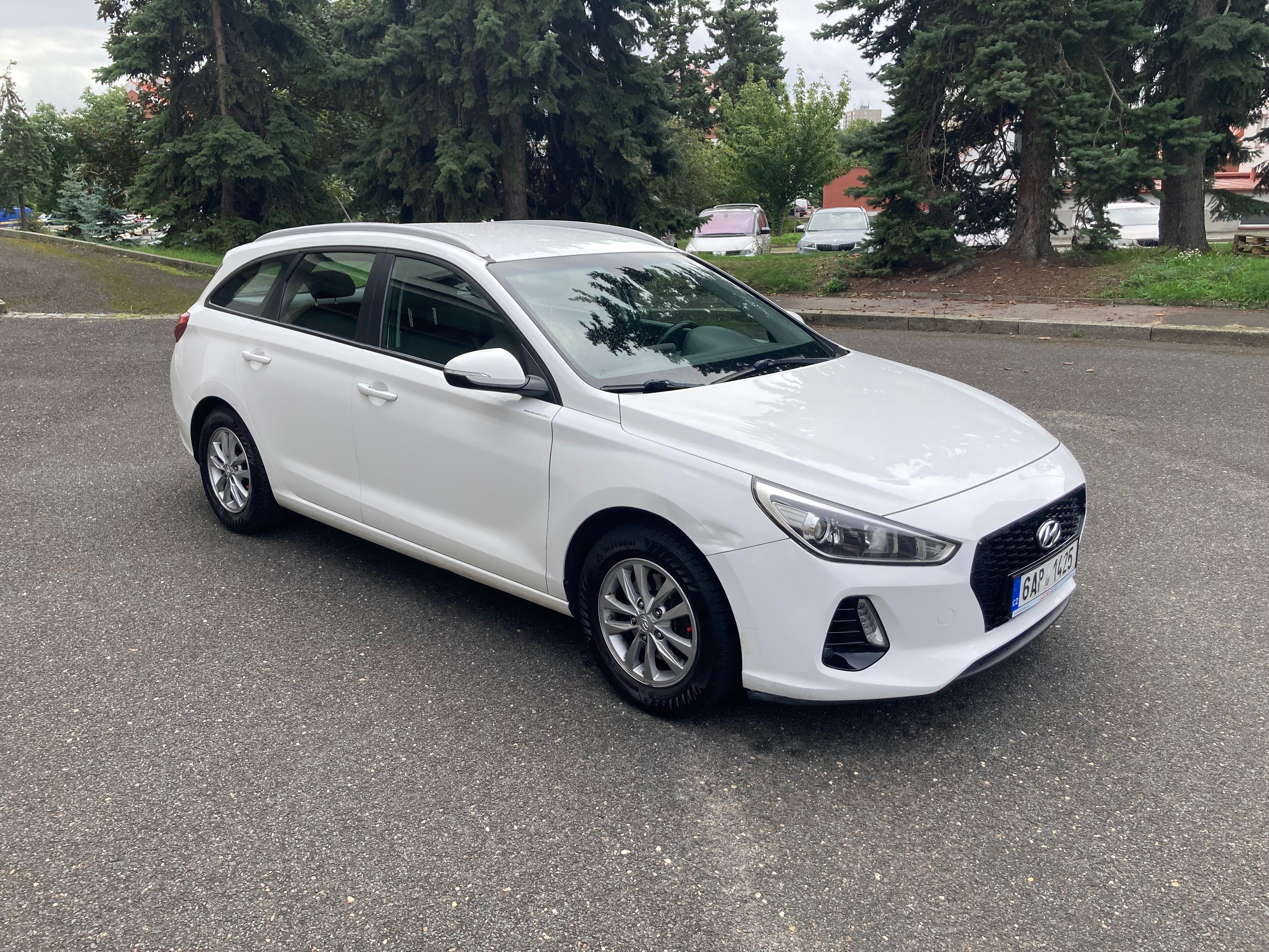 Hyundai i30, 1.0T-GDi 88kW TRIKOLOR ČR DPH - fotka 3