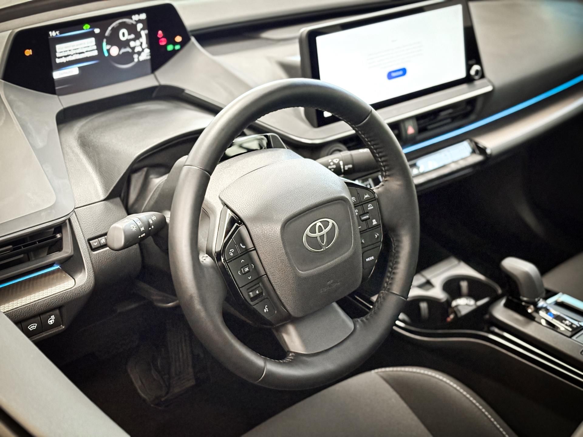 Toyota Prius, 2.0 PHEV Prestige, Skywiev - fotka 6