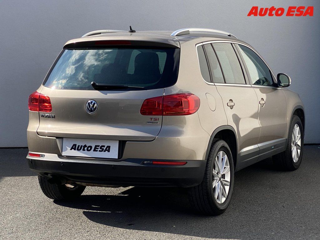 Volkswagen Tiguan, 1.4 TSi,Sport,bixen,+kola - fotka 4
