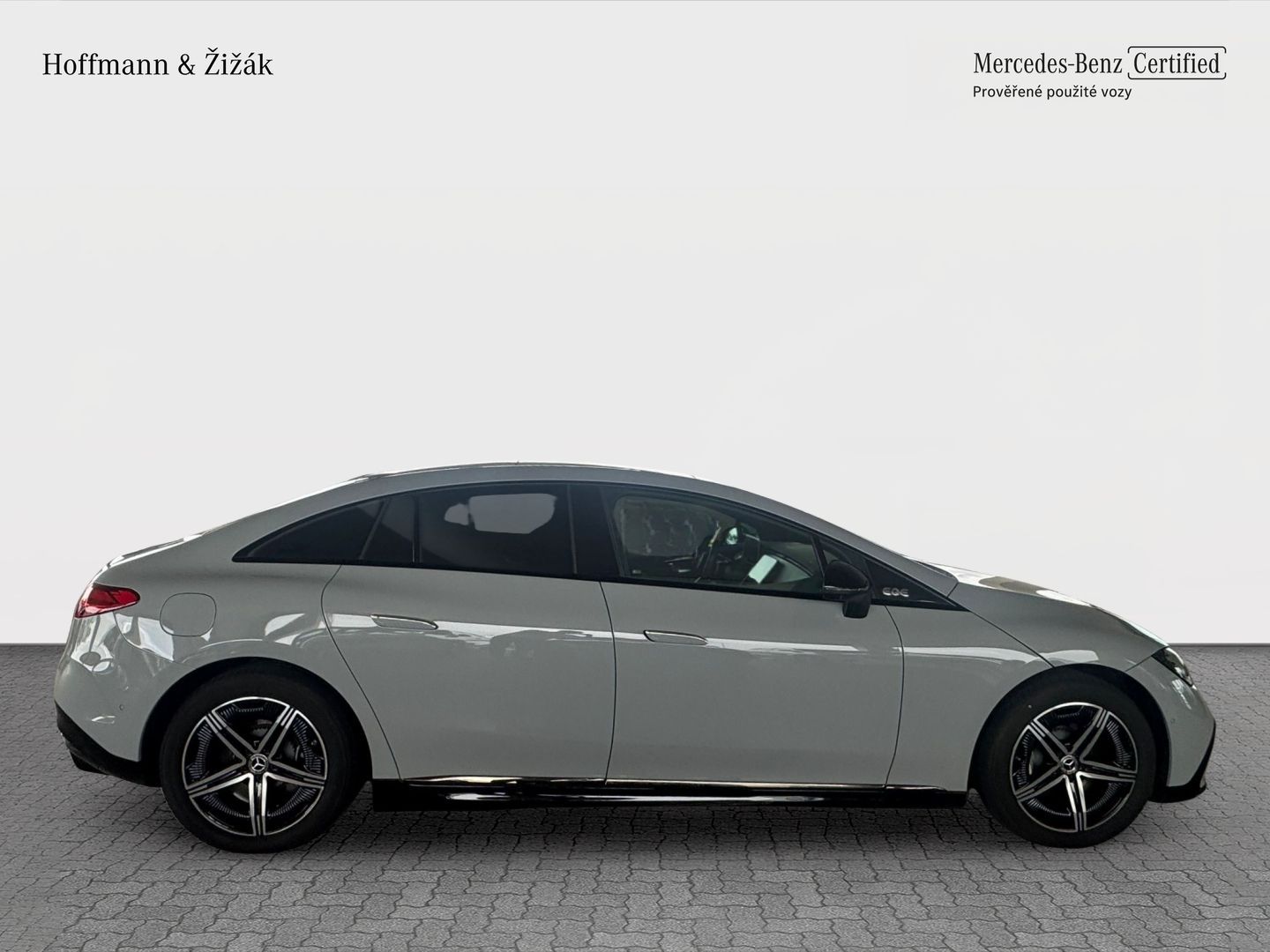 Mercedes-Benz EQE, 350 4M Electric Art Edition - fotka 4