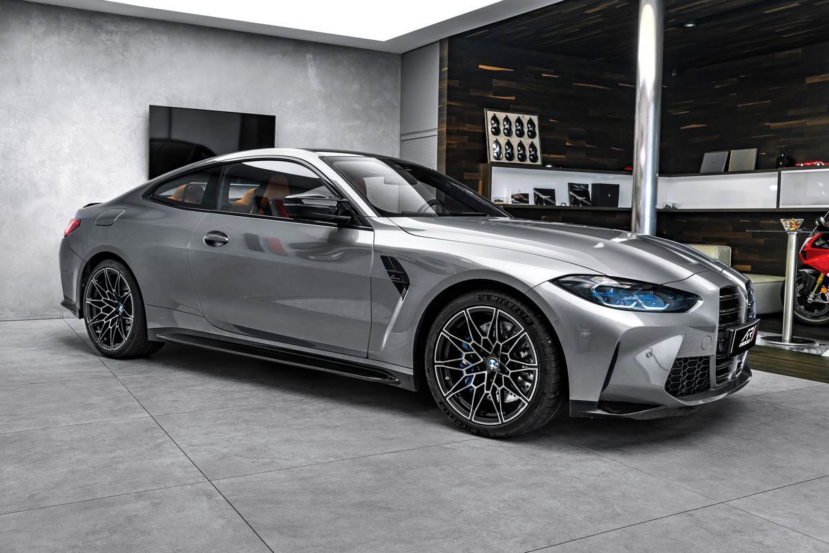 BMW M4, Coupe xDrive Competition Laser - fotka 4