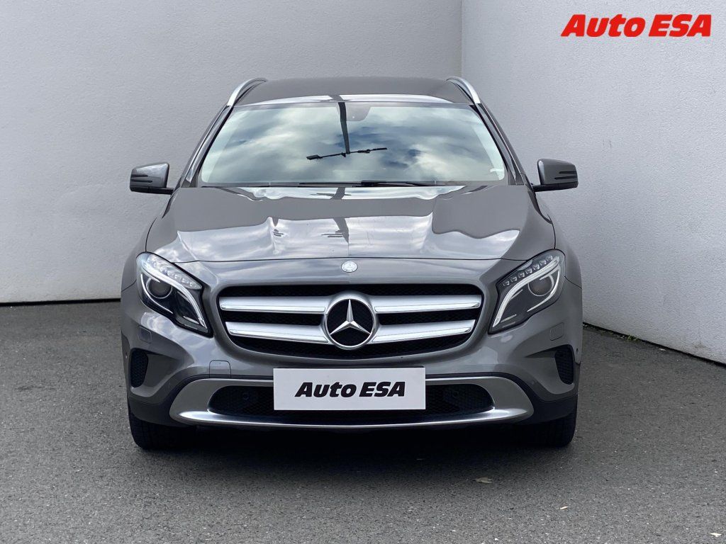 Mercedes-Benz GLA, 2.2 CDI,AT - fotka 2