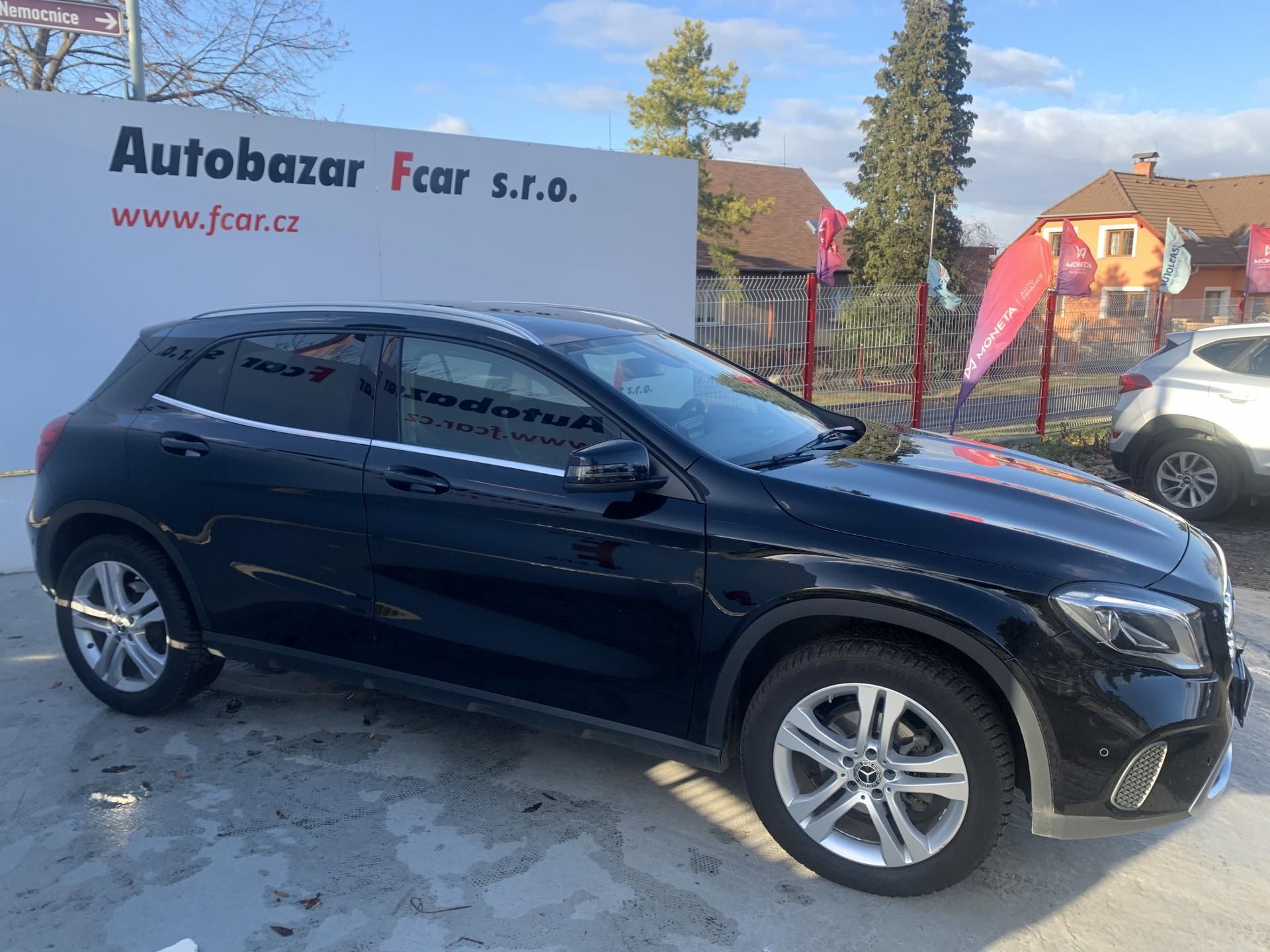 Mercedes-Benz GLA, 220d 4 Matic, ser.knížka - fotka 5
