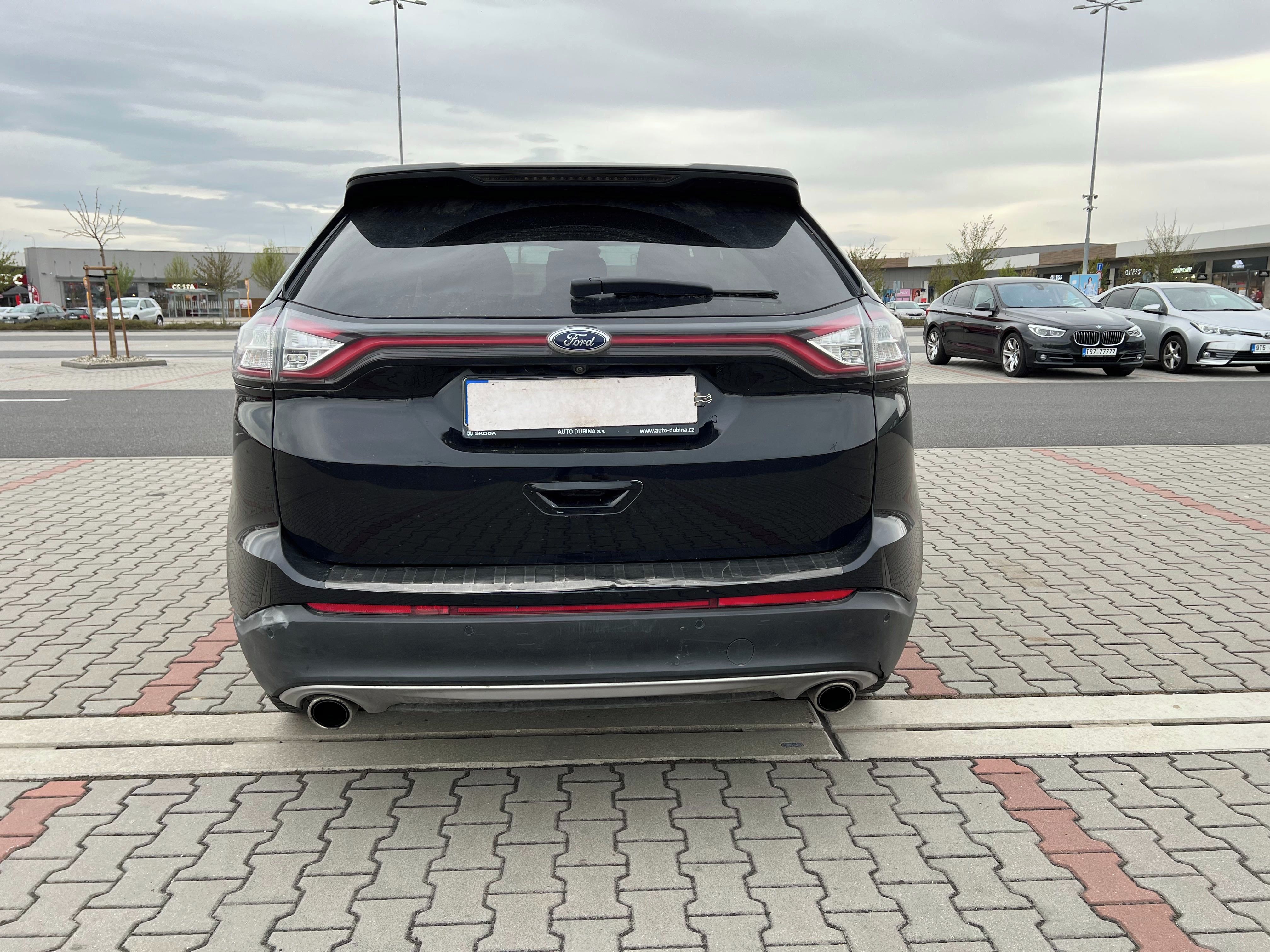 Ford Edge, 2.0 TDCi 154kw 4x4 1 maj. v ČR - fotka 4