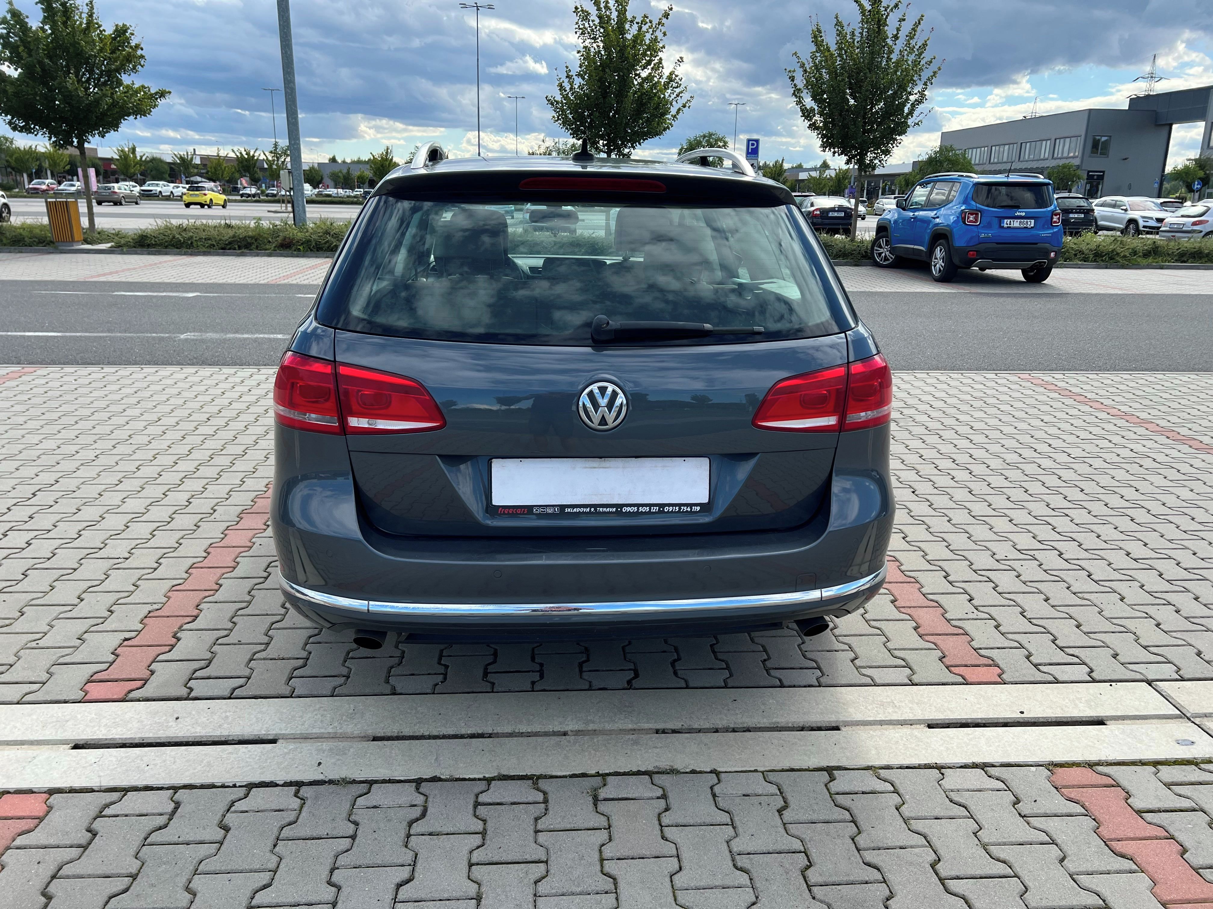 Volkswagen Passat, 2.0 TDi 125kw 4x4 DSG NAVI - fotka 3