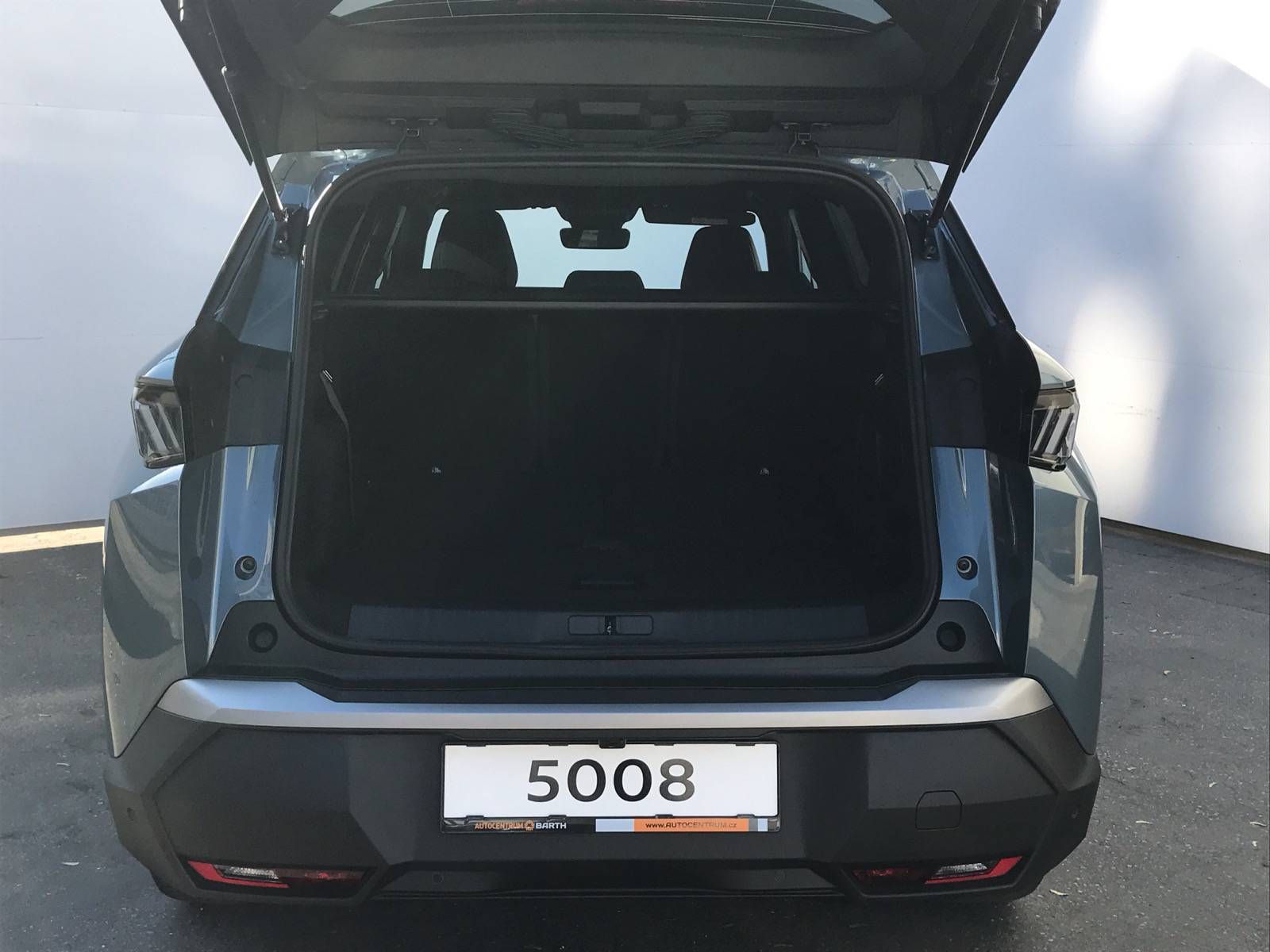Peugeot 5008, ALLURE Hybrid e-DCS6 1,2 - fotka 6