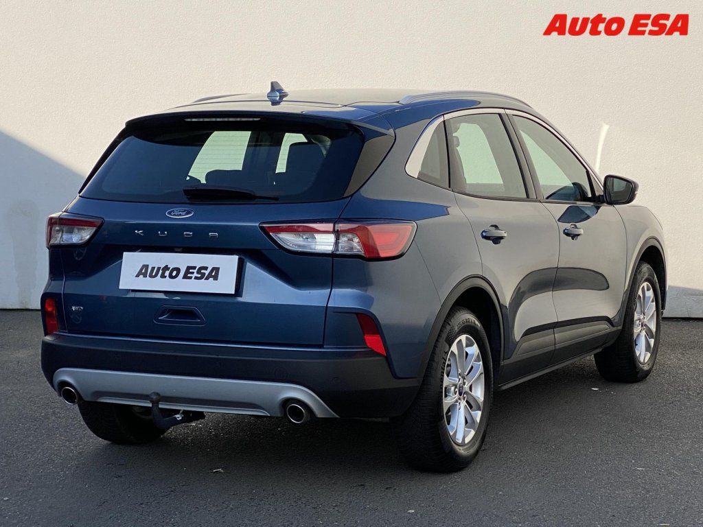 Ford Kuga, 2.0 EcoBlue AWD,Titanium - fotka 4
