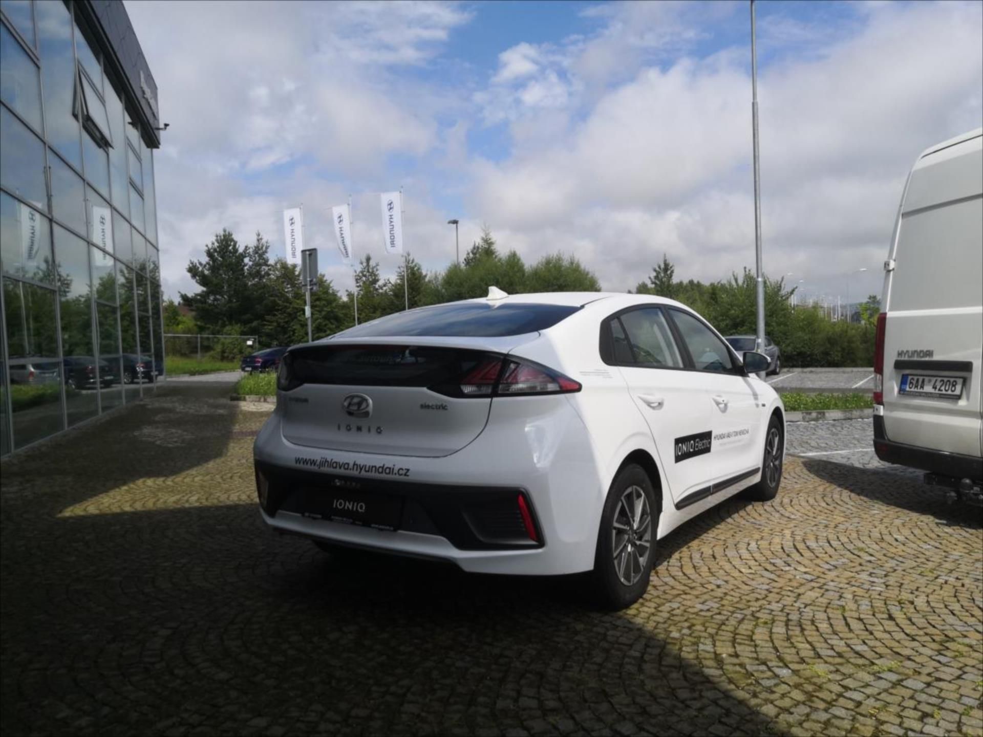 Hyundai Ioniq, EV SMART EFFICIENCY - fotka 6