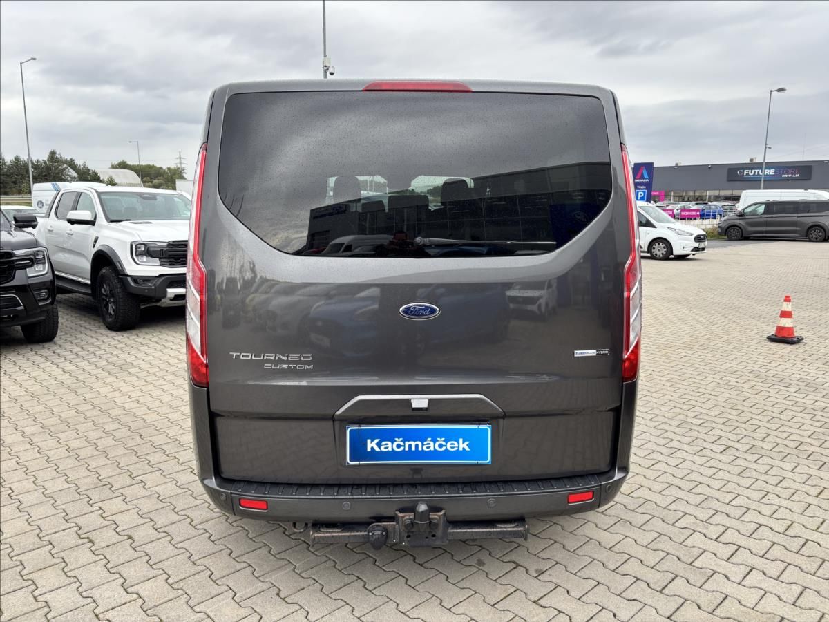 Ford Tourneo Custom, 2,0 Nový motor 136kW Titanium - fotka 4