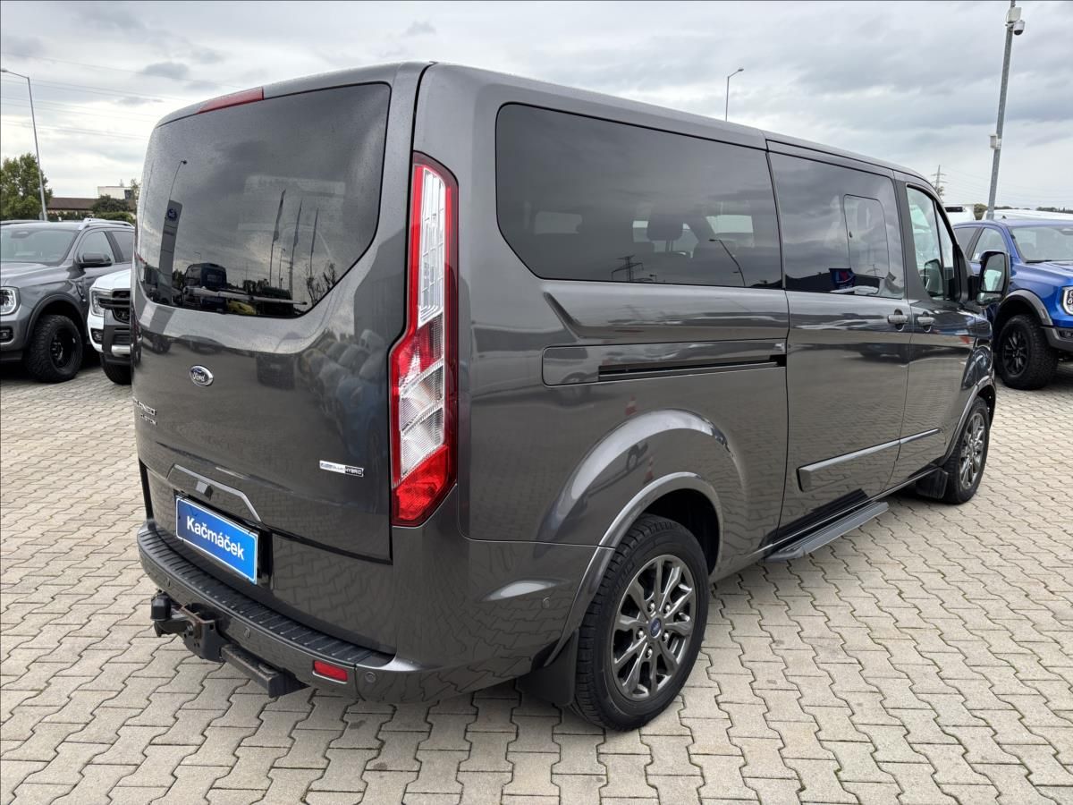 Ford Tourneo Custom, 2,0 Nový motor 136kW Titanium - fotka 5