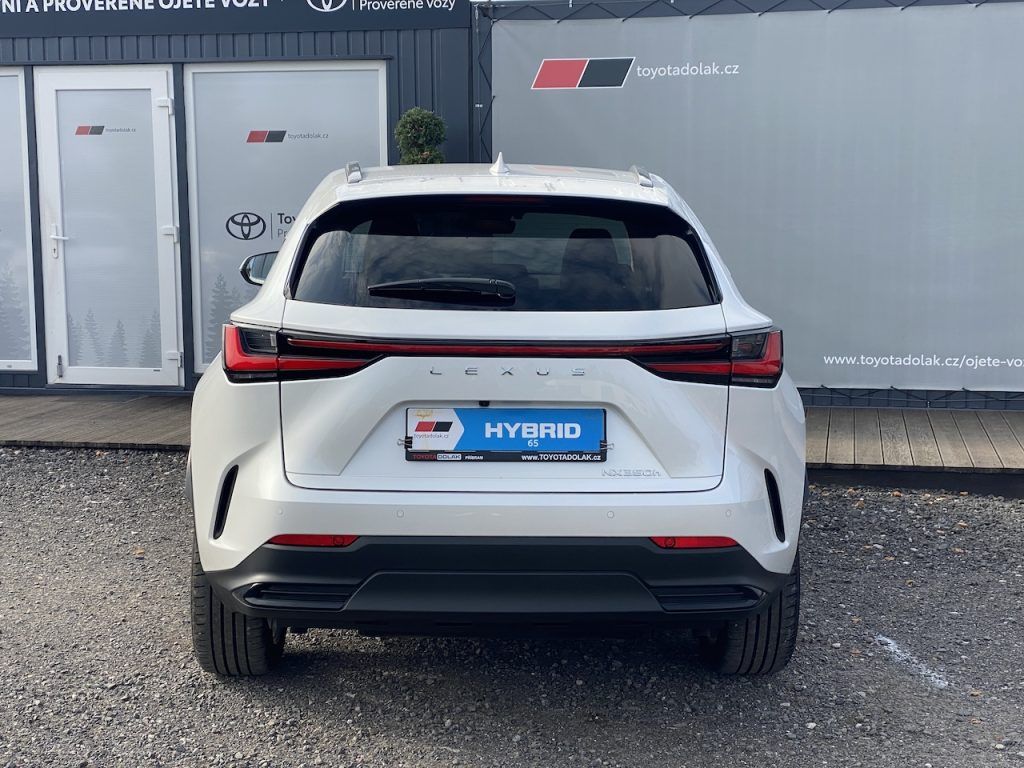 Lexus NX 350h, 2.5HEV, ČR, ExecutiveTOP, 4x4 - fotka 5