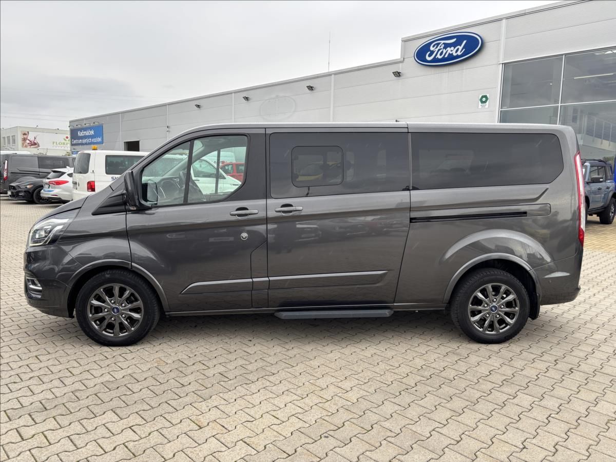Ford Tourneo Custom, 2,0 Nový motor 136kW Titanium - fotka 2