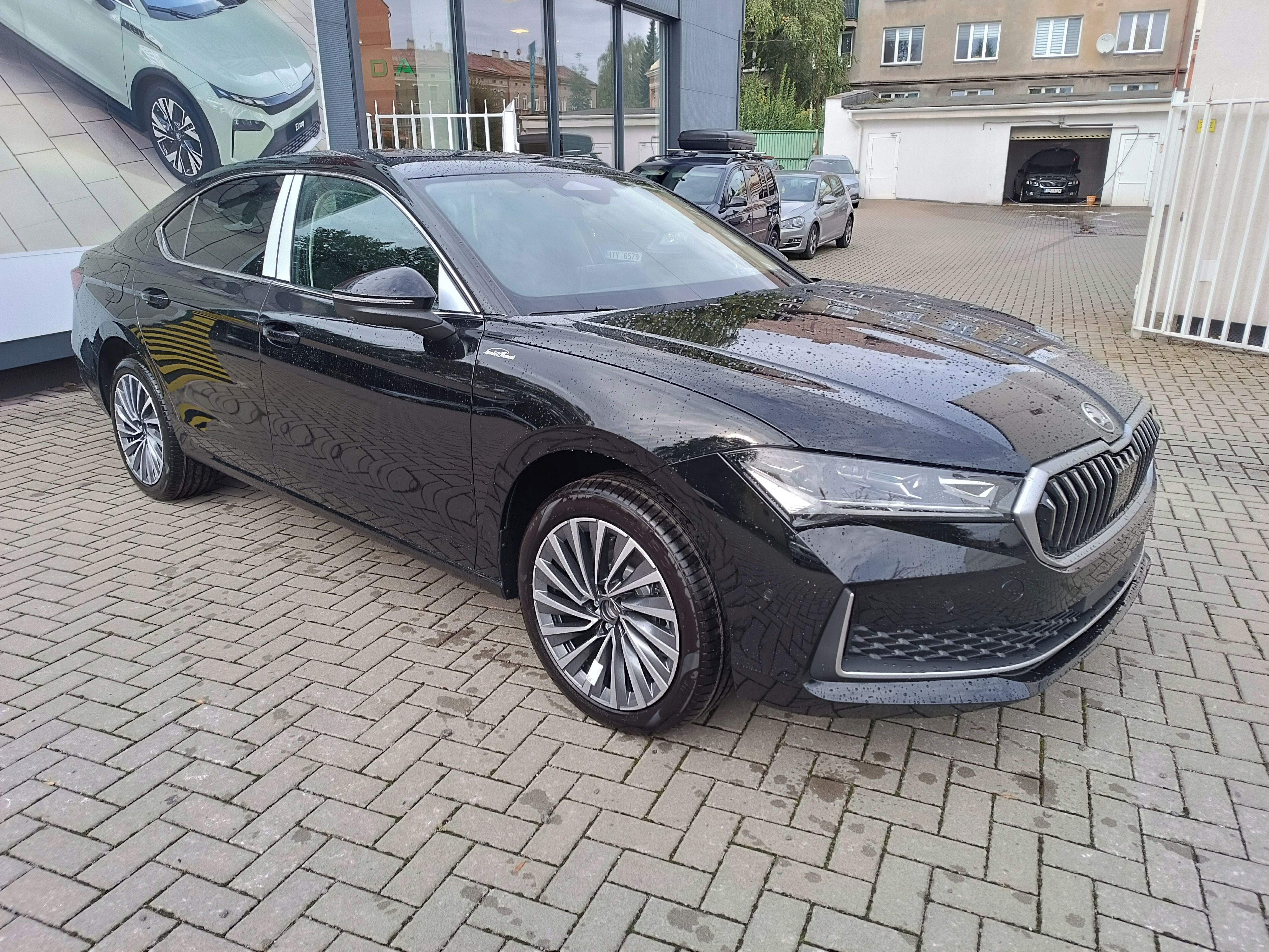 Škoda Superb, Superb L&K 2,0TSI 150kW 7DSG - fotka 2