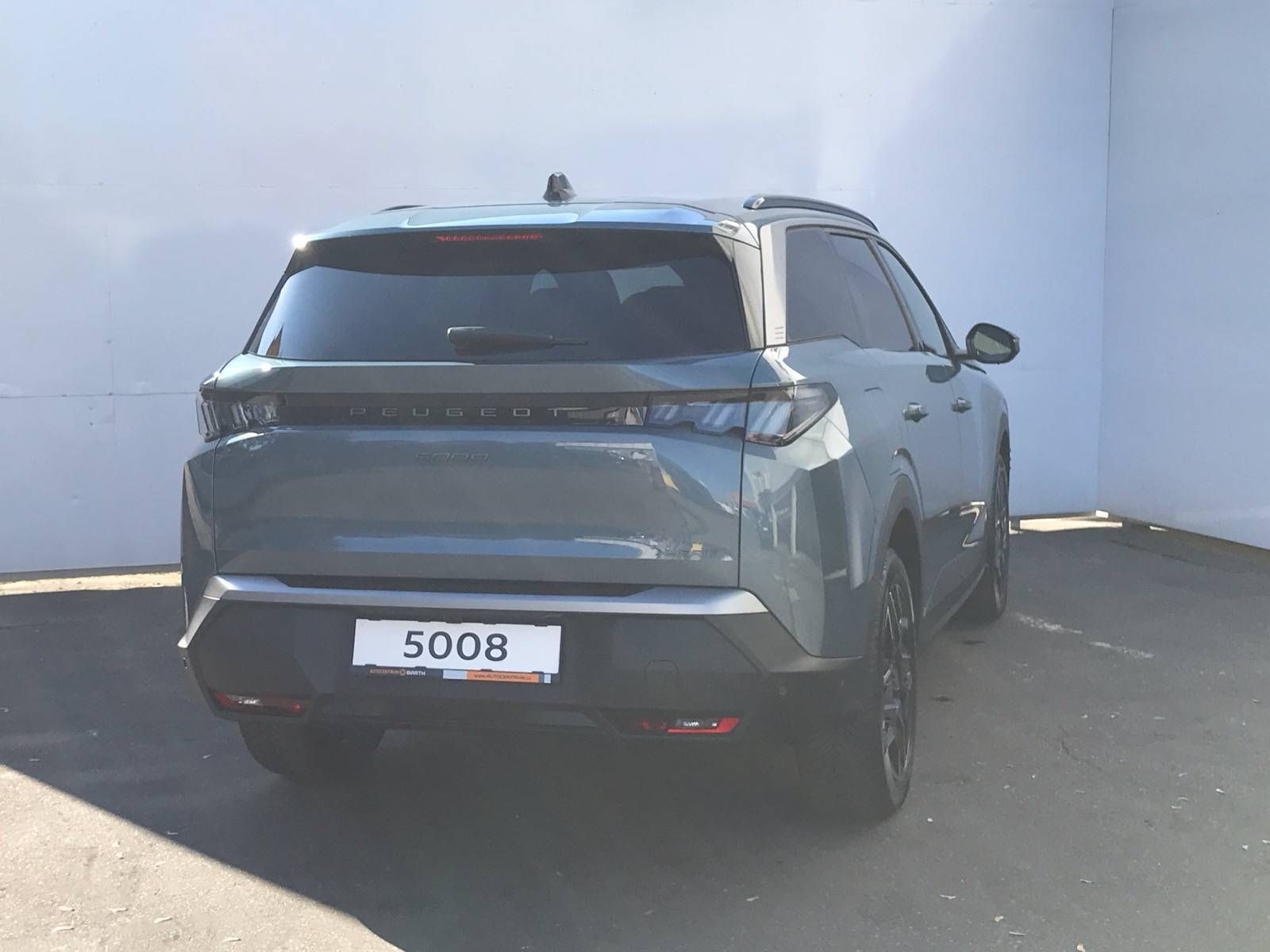 Peugeot 5008, ALLURE Hybrid e-DCS6 1,2 - fotka 3