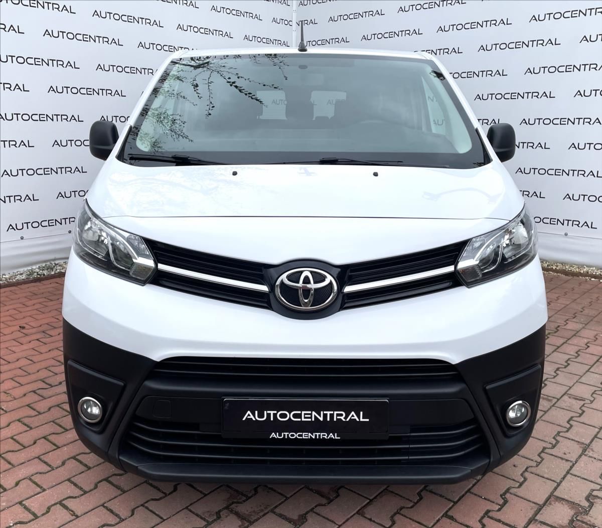 Toyota Proace Verso, 2,0 D,106kW,L2,8míst,DPH - fotka 2