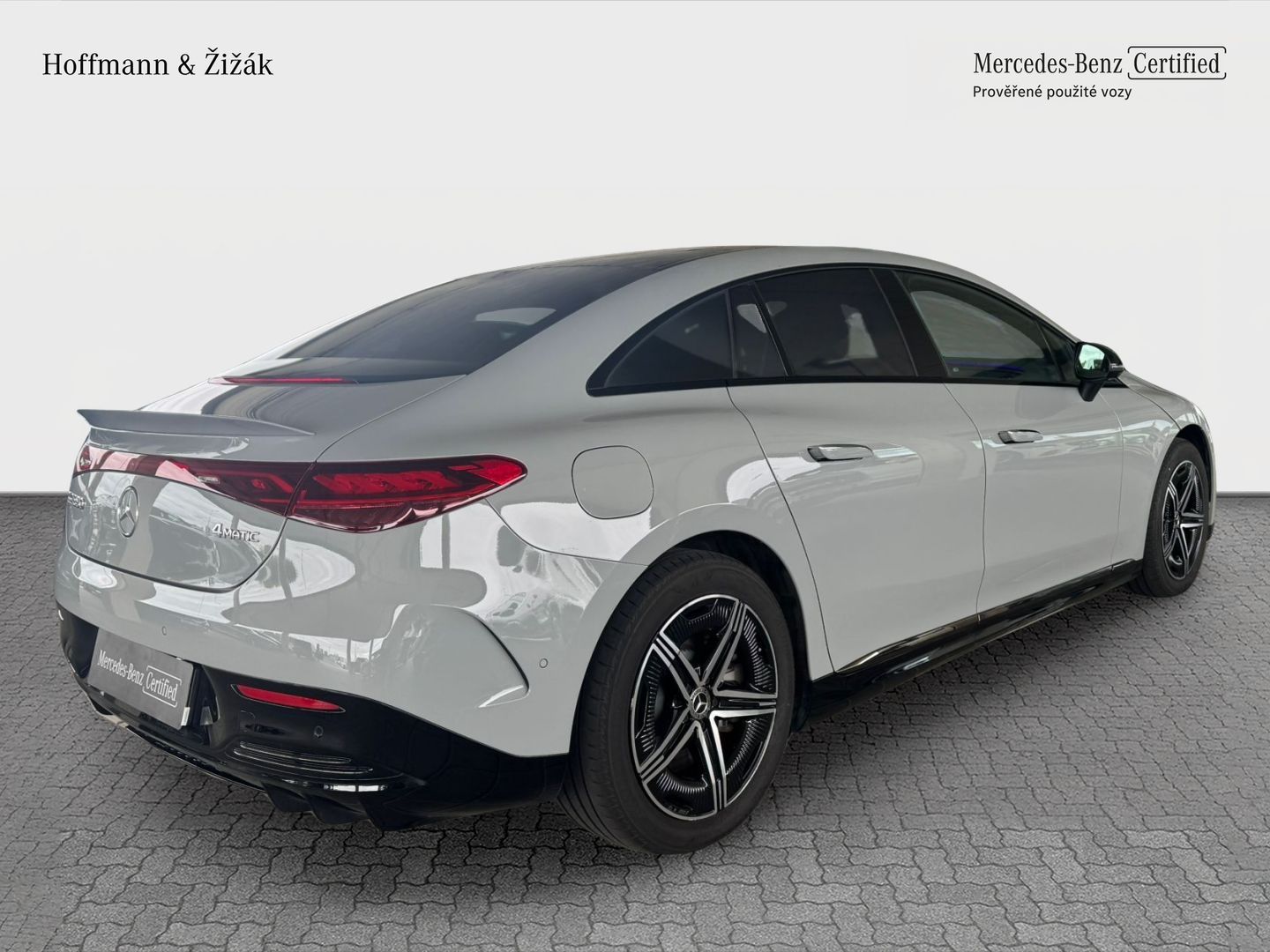 Mercedes-Benz EQE, 350 4M Electric Art Edition - fotka 5