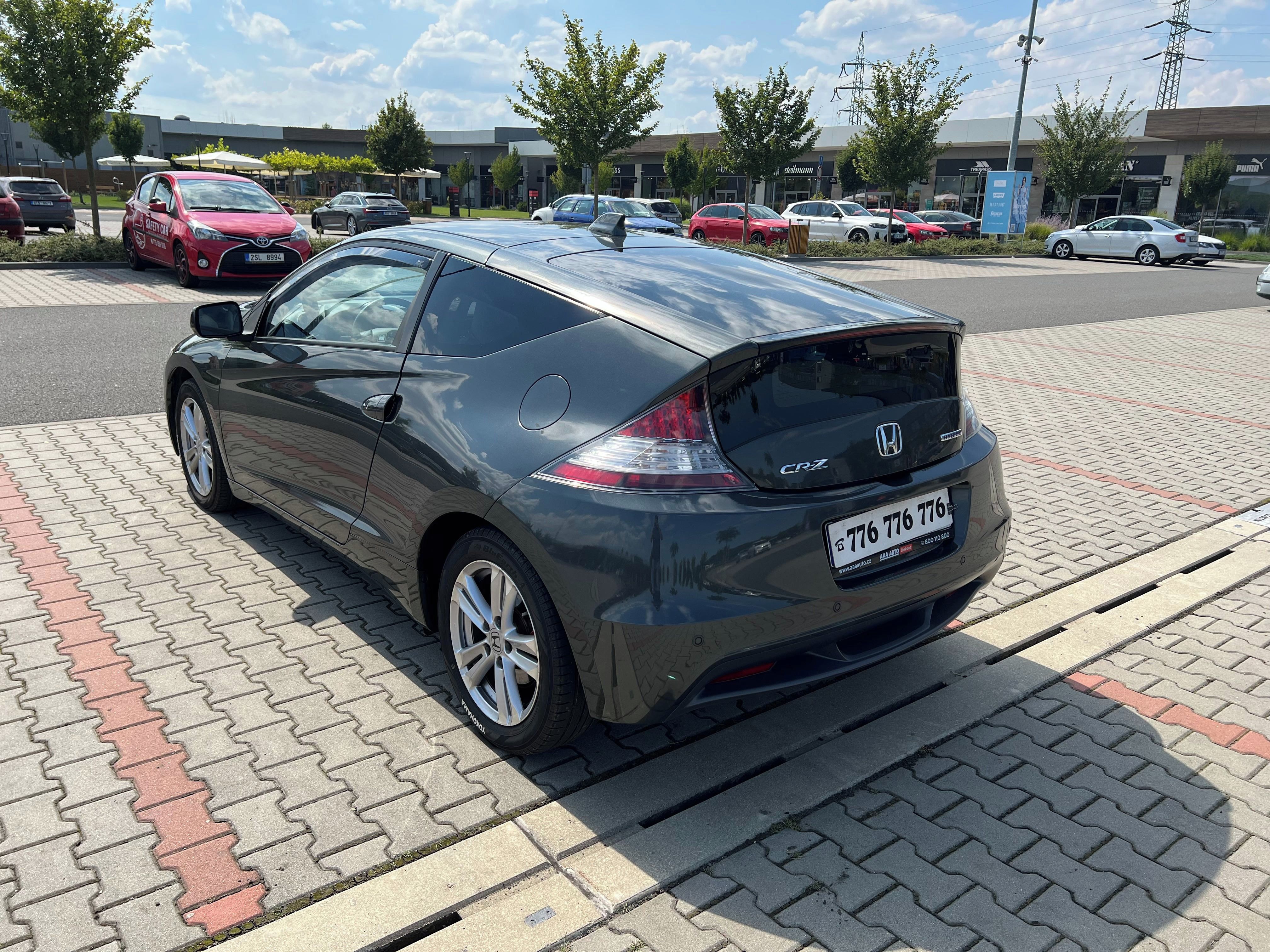 Honda CR-Z, 1.5i VTEC HYBRID IMA TOP STAV - fotka 5