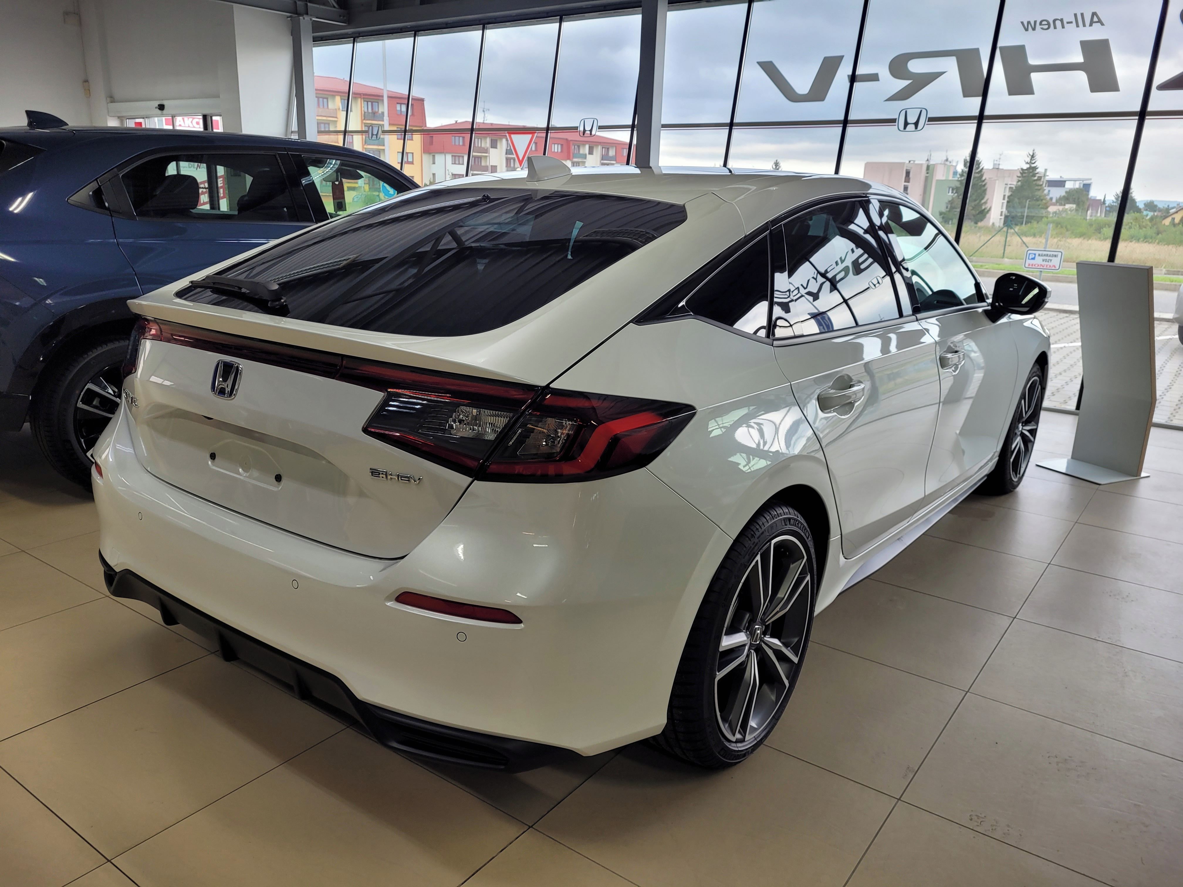 Honda Civic, 2.0 e:HEV ADVANCE - fotka 3