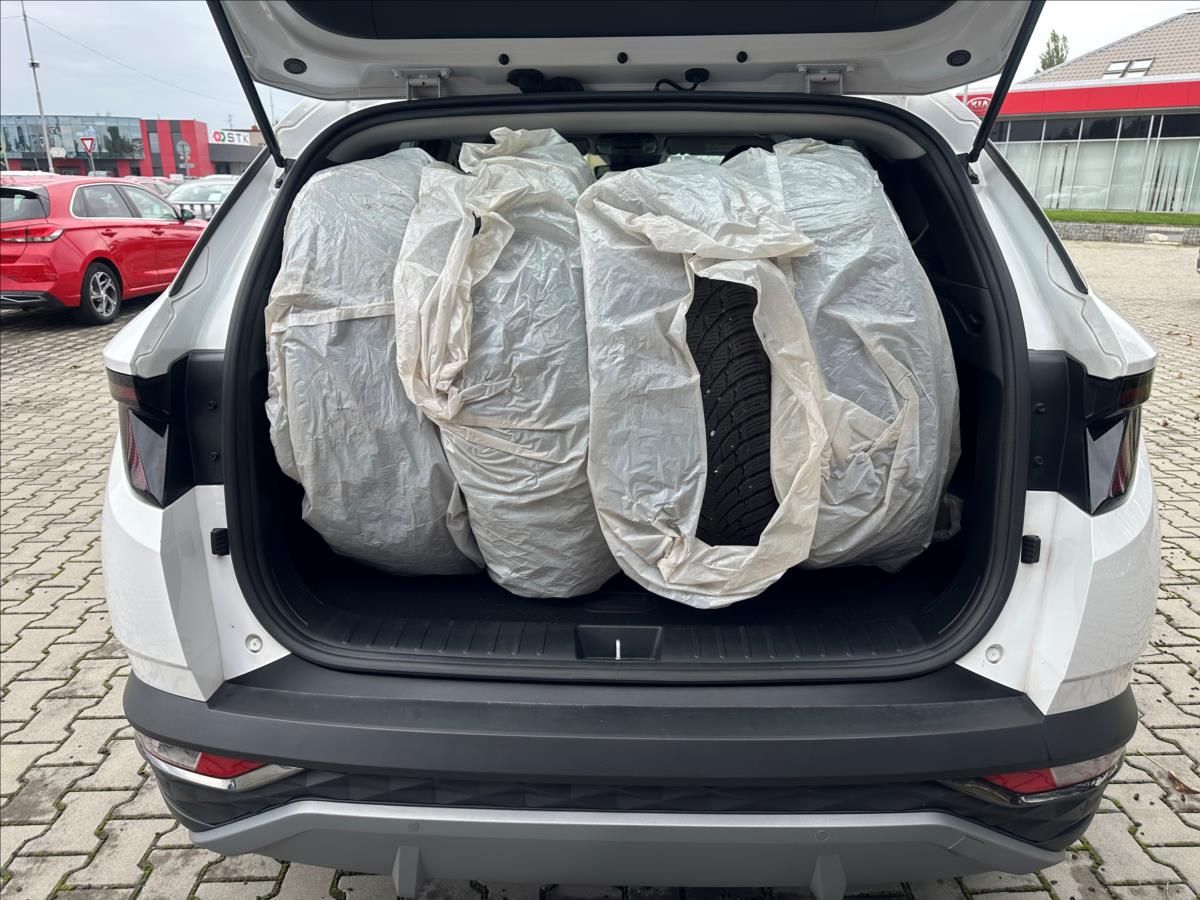Hyundai Tucson, 1,6 T-GDI LP 4WD MT SMART - fotka 6