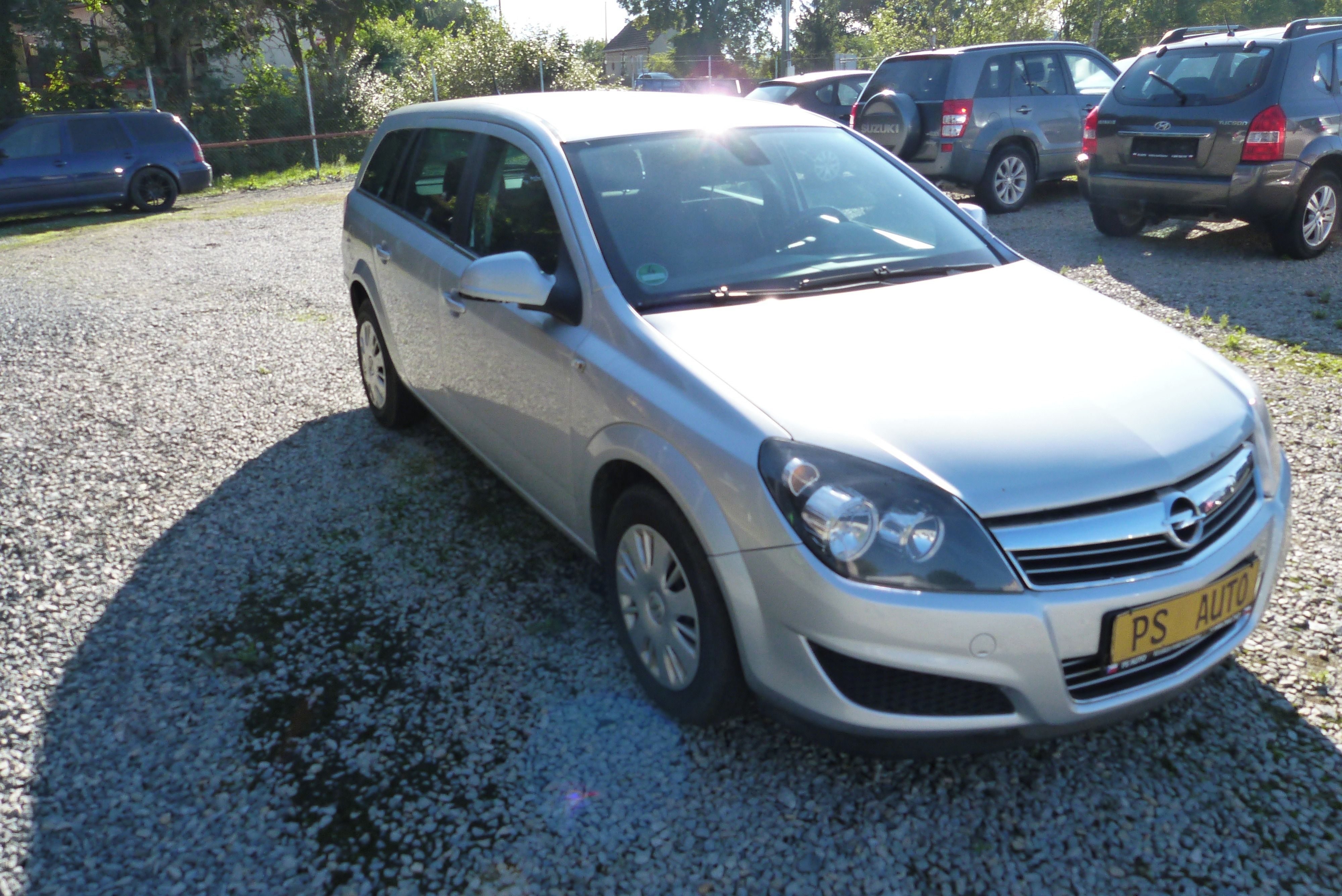 Opel Astra, 1.6i 16v 85kw - fotka 4