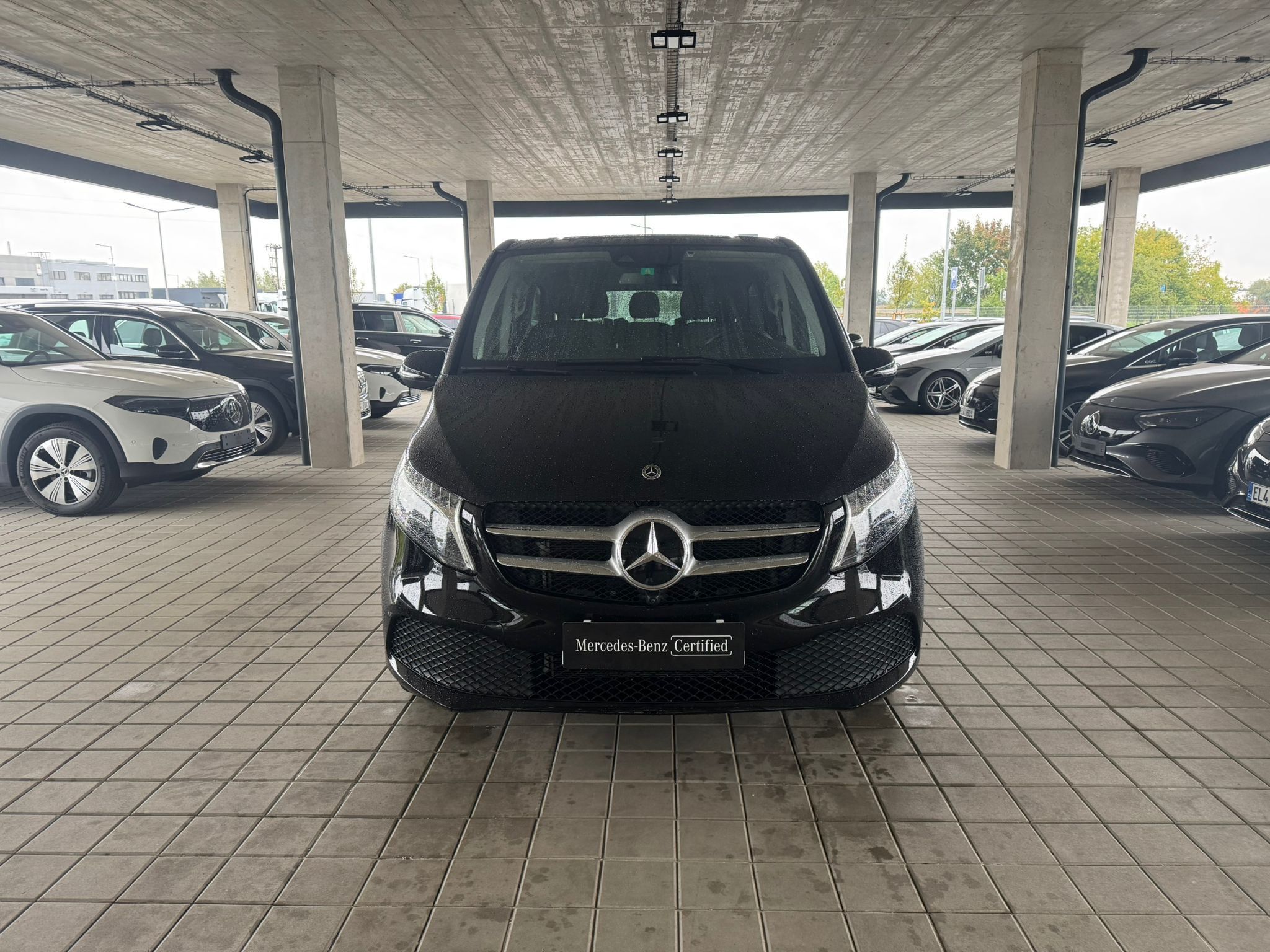 Mercedes-Benz Třídy V, 250d 4MATIC L AVANTGARDE - fotka 2