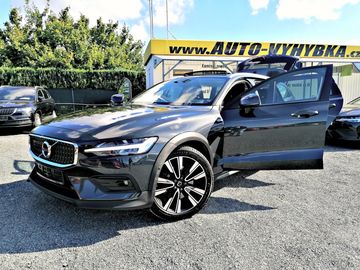 2.0 D3 AWD CROSS COUNTRY