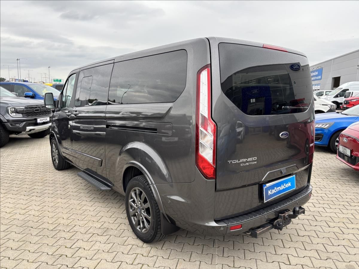 Ford Tourneo Custom, 2,0 Nový motor 136kW Titanium - fotka 3