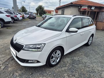 Combi 1,0 TSI Ambition Top + k