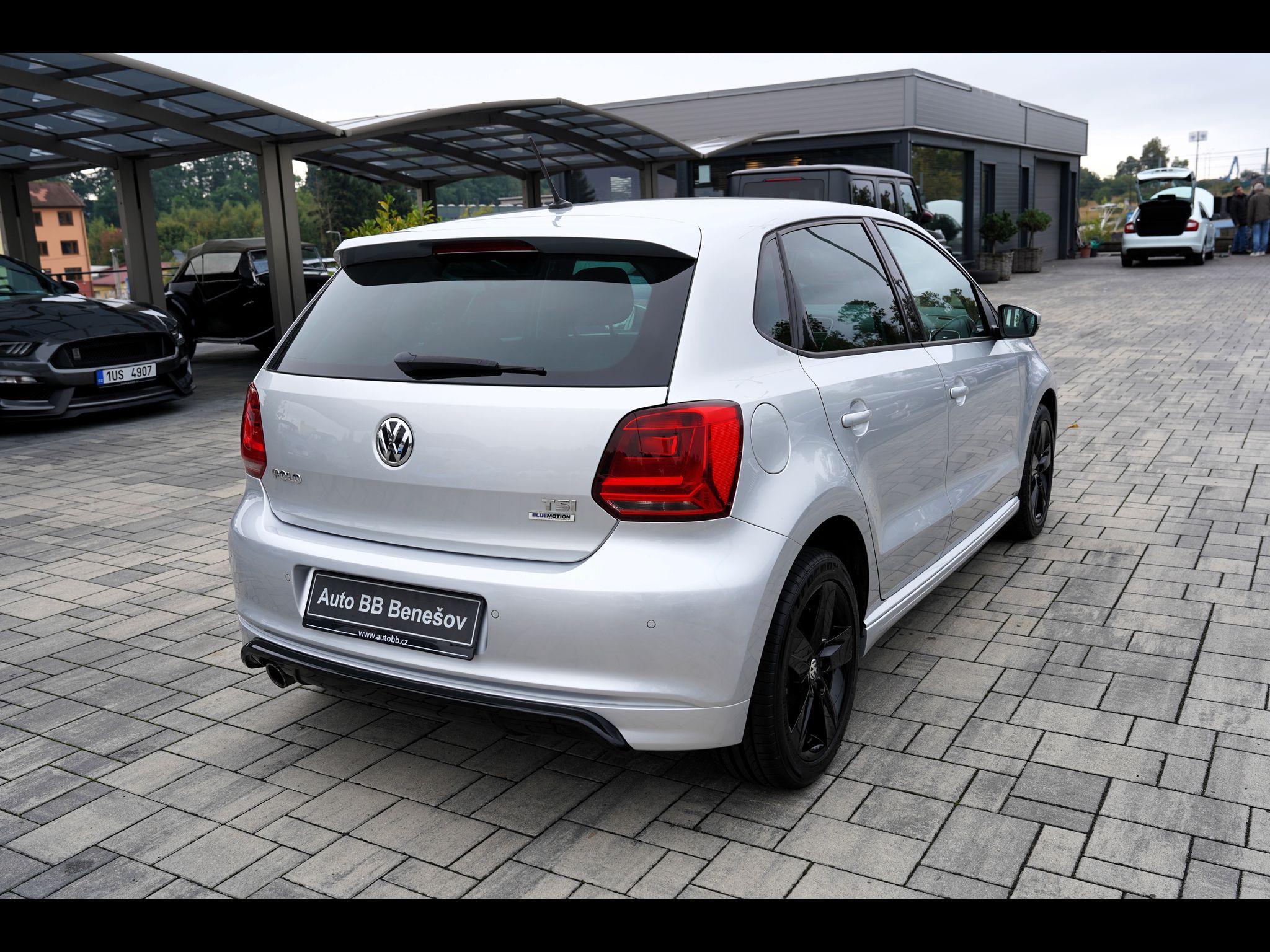 Volkswagen Polo, 1.2 TSI R line 90 PS/klima/al - fotka 6