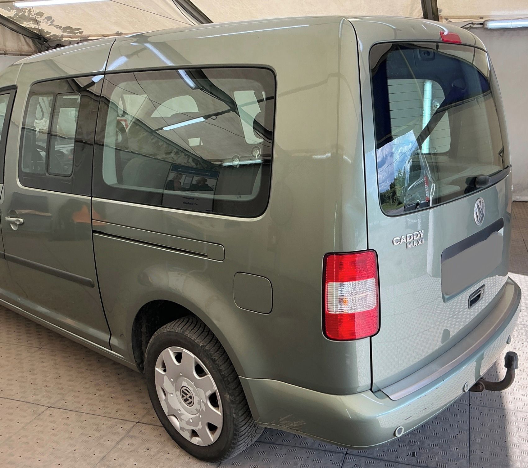 Volkswagen Caddy, MAXI 1.6Mpi 75KW 7-MÍST TAŽNÉ