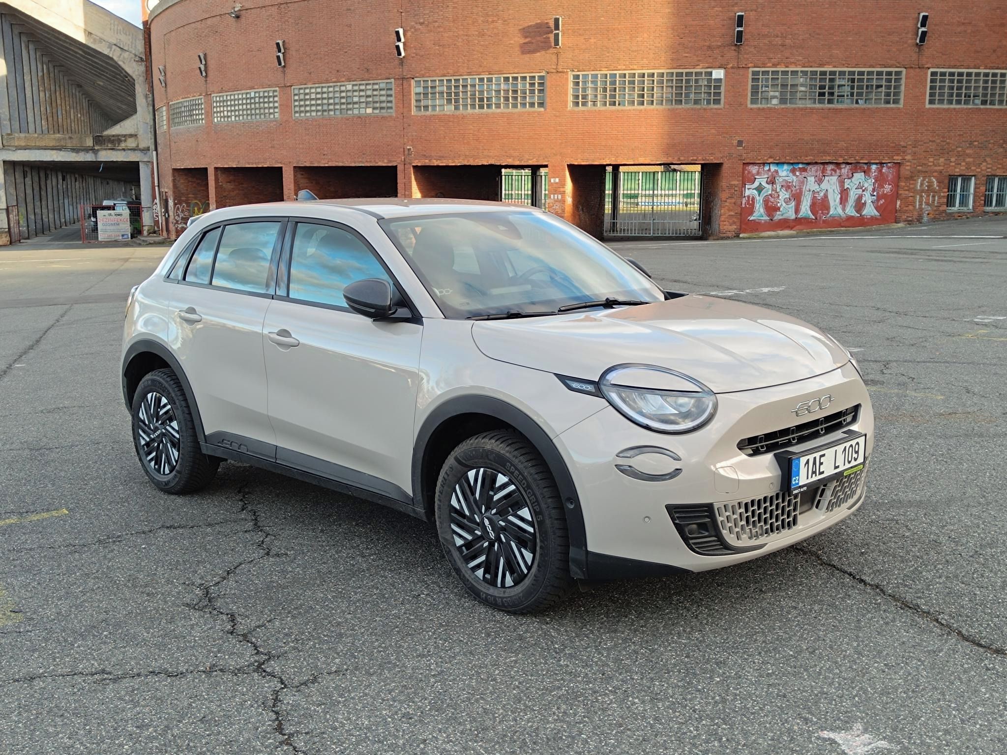 Fiat 600, Fiat 600 1.2 Turbo Hybrid 100k