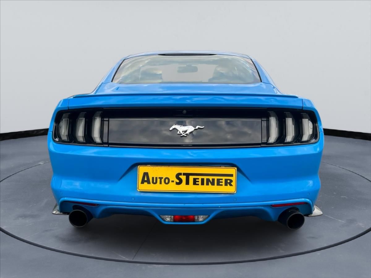 Ford Mustang, 2,3 EcoBoost Manuál - fotka 5