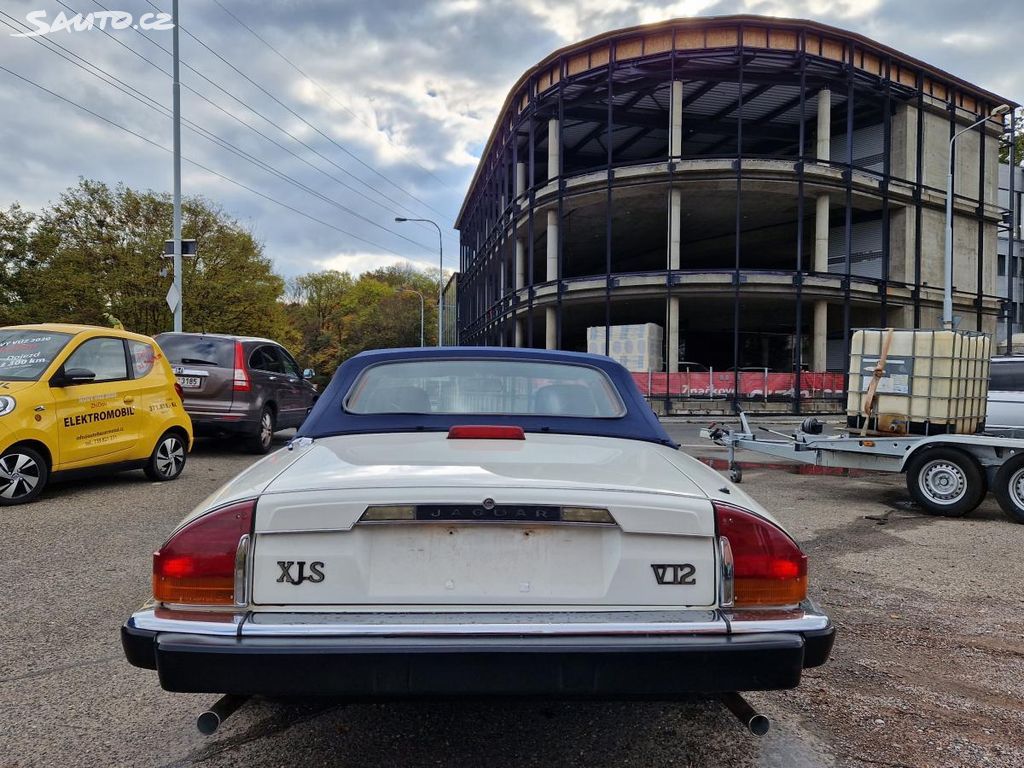 Jaguar XJS, 6,0 V12 kabriolet - fotka 5