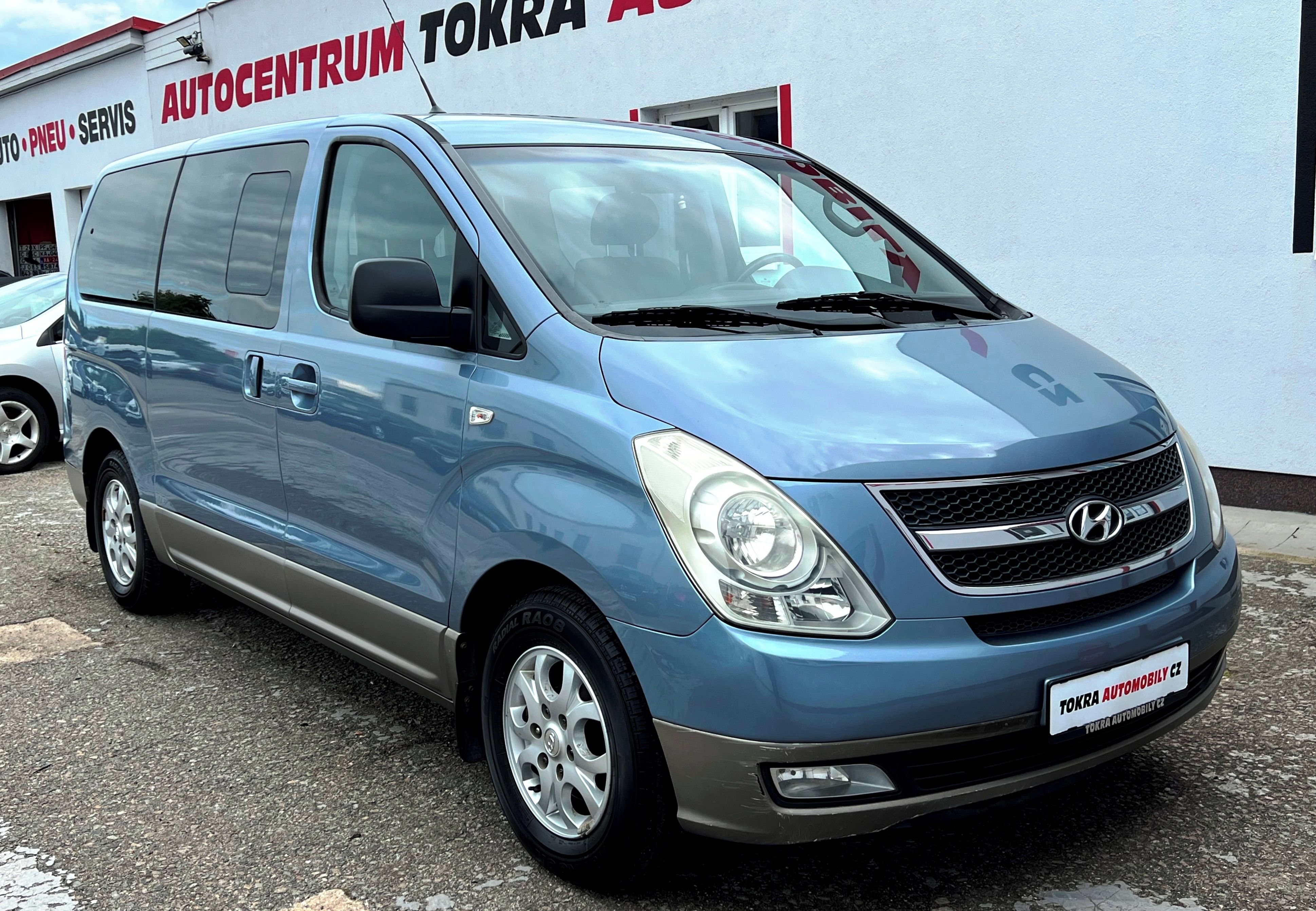Hyundai H 1, 2.5CRDI 125kW Klima 8míst DVD - fotka 2