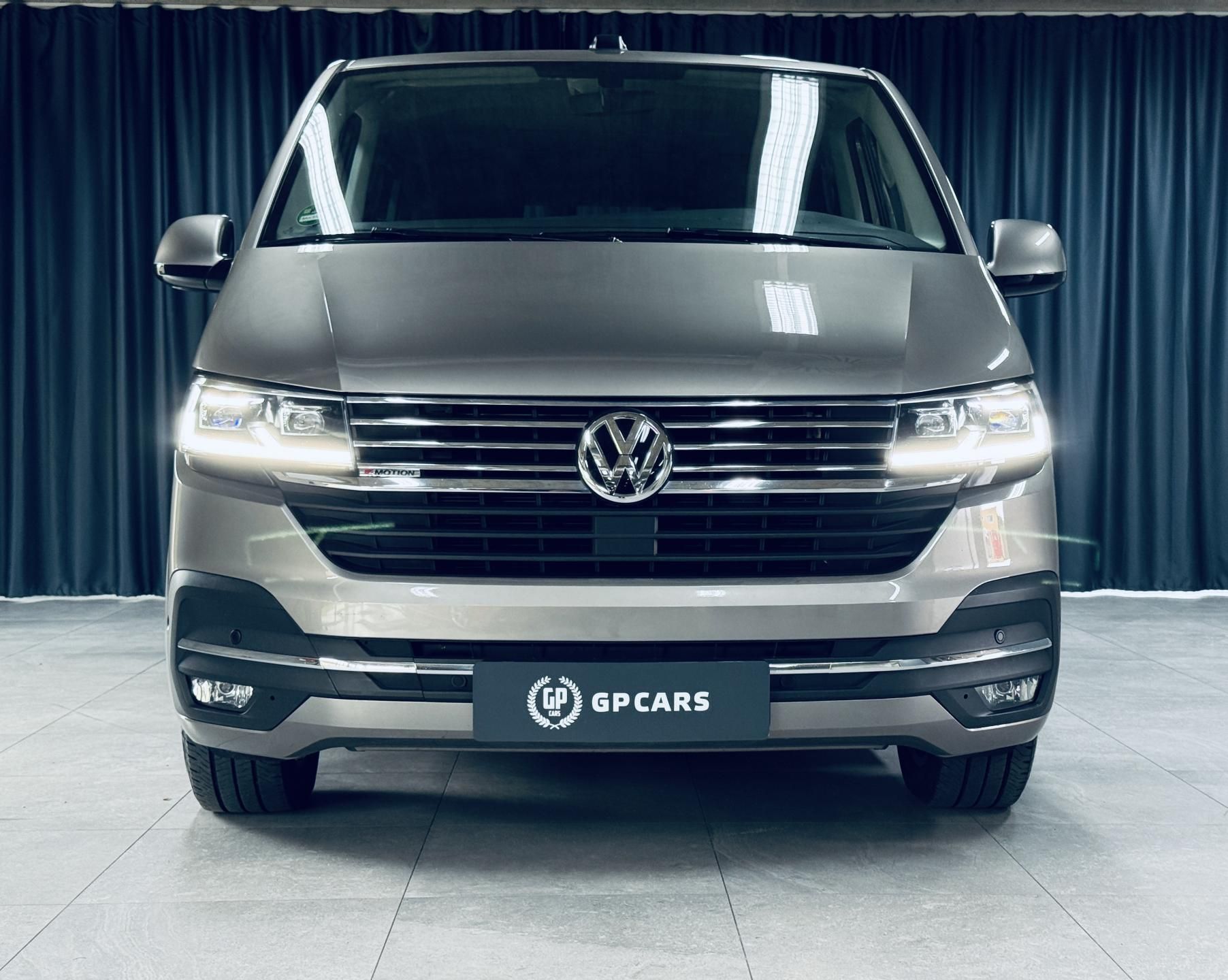 Volkswagen Multivan, 6.1*4x4*DSG*ZÁRUKA.02/27 - fotka 2