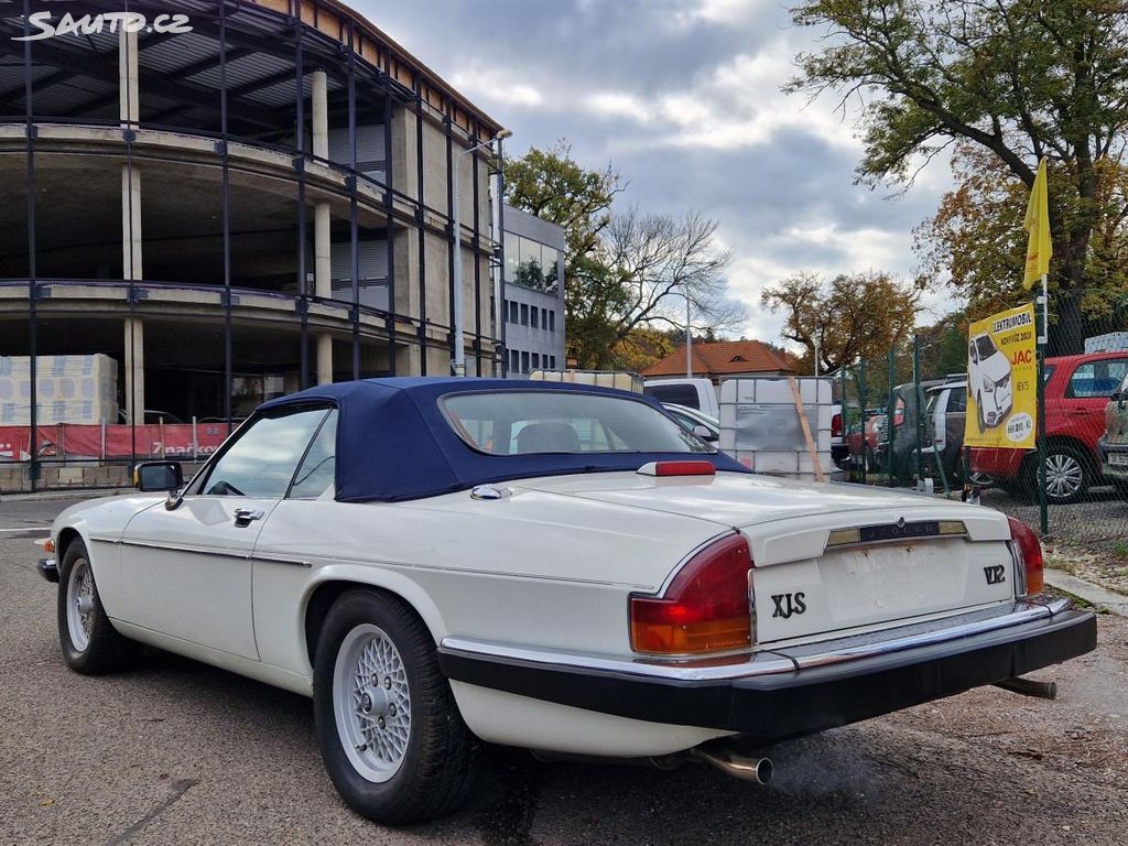 Jaguar XJS, 6,0 V12 kabriolet - fotka 6