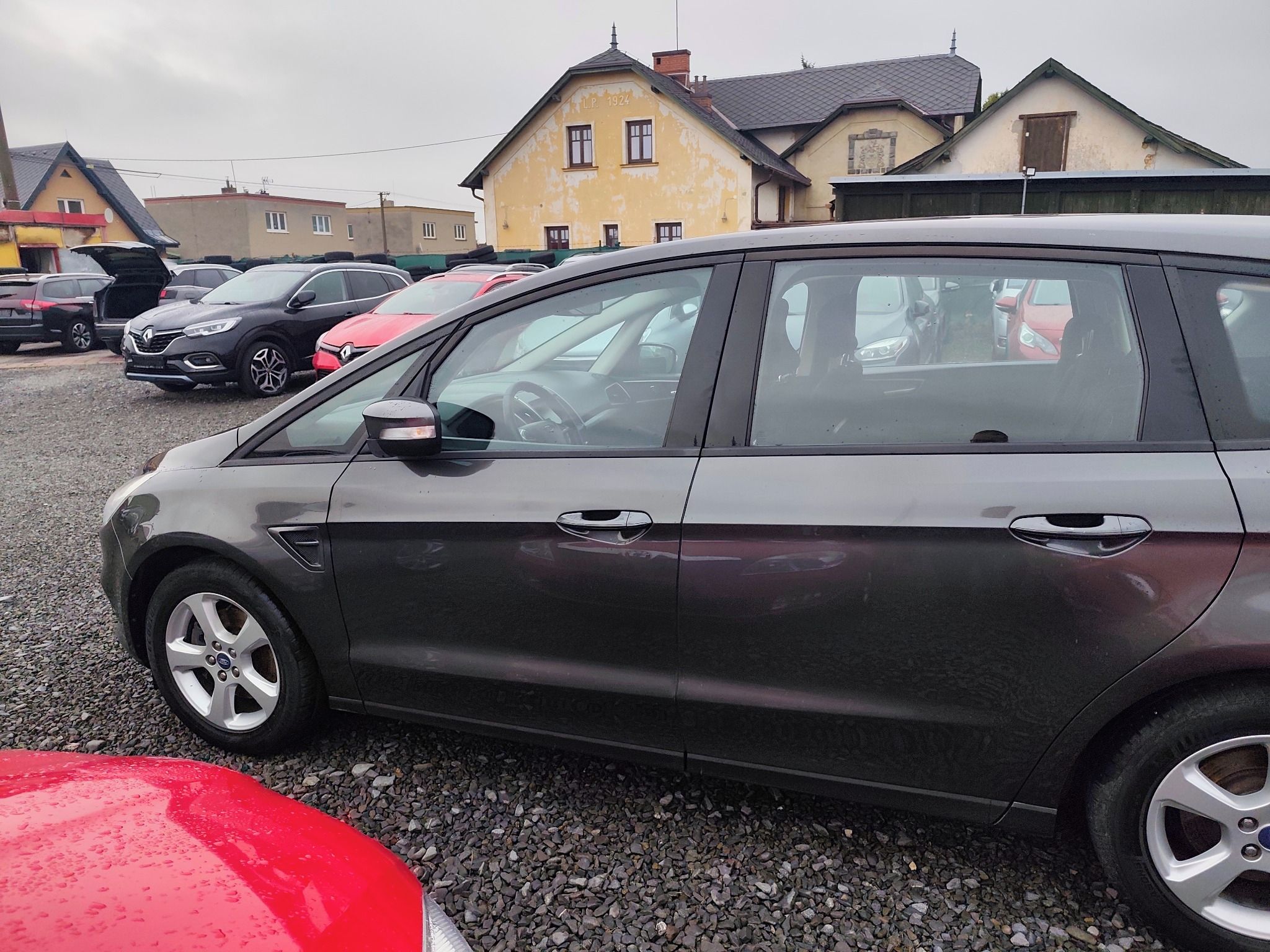Ford S-MAX, 2.0 TDCI 7 Míst, Navi, Klima - fotka 3