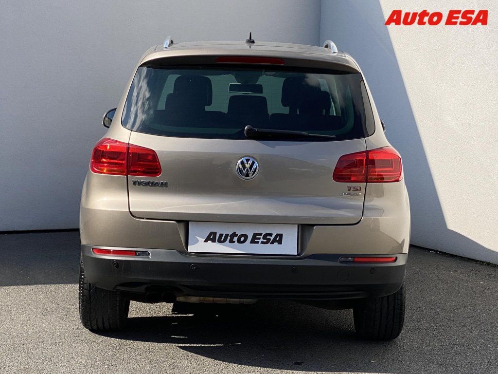 Volkswagen Tiguan, 1.4 TSi,Sport,bixen,+kola - fotka 5