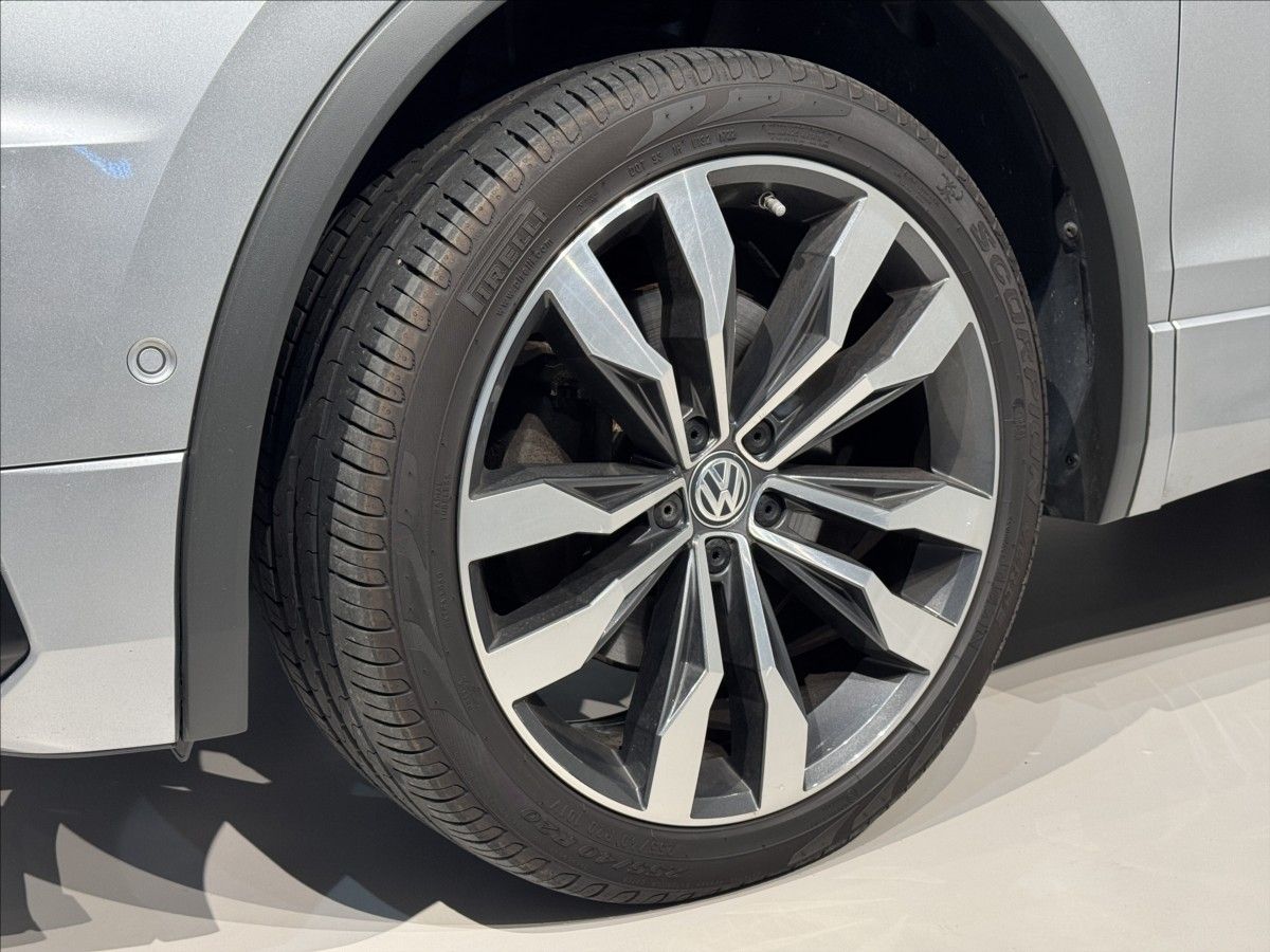 Volkswagen Tiguan Allspace, 2,0 BiTDi  DSG 4x4 R-Line LED - fotka 6