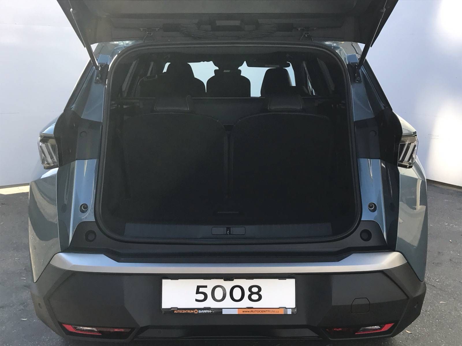 Peugeot 5008, ALLURE Hybrid e-DCS6 1,2 - fotka 5