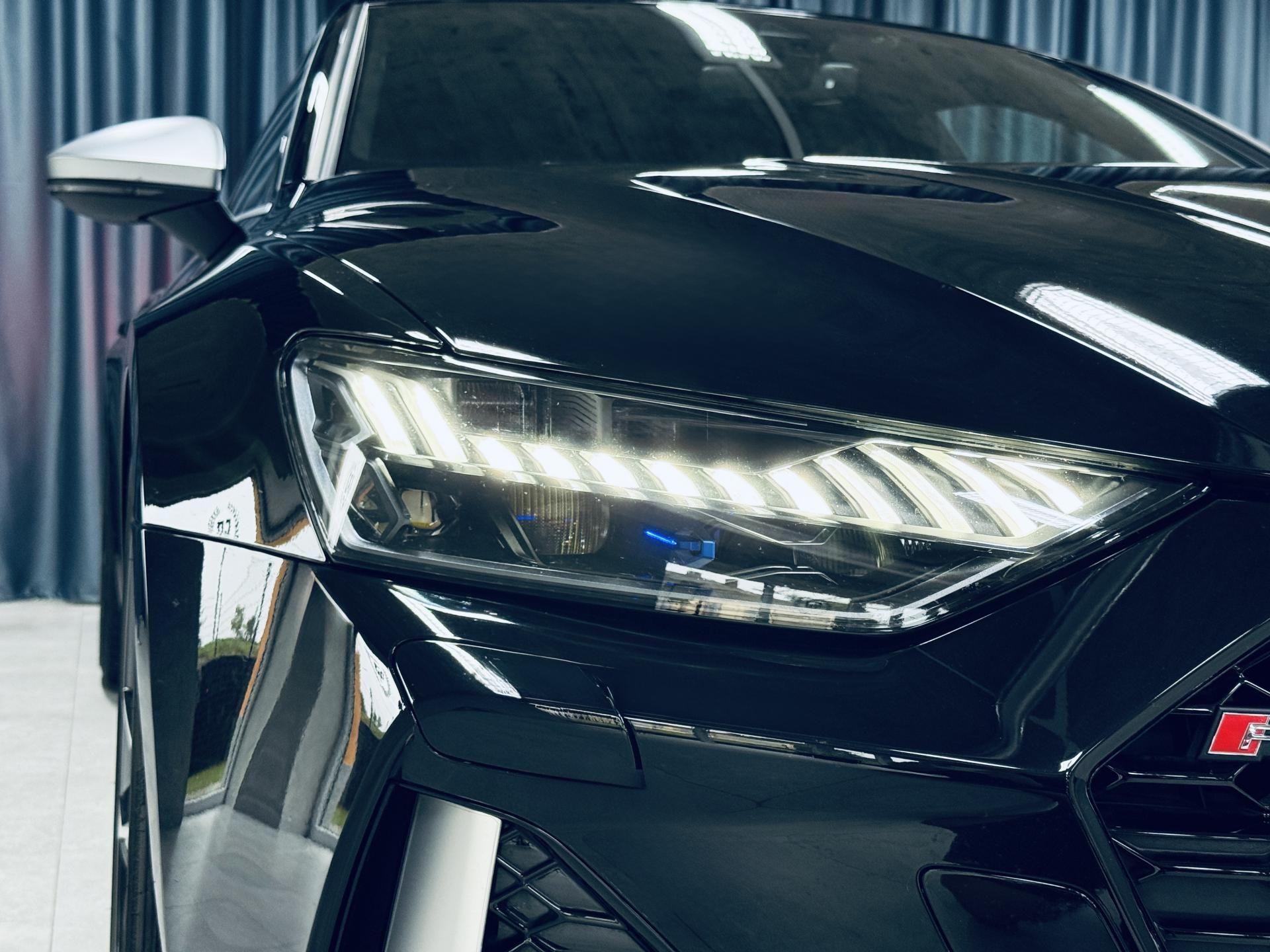 Audi RS7, CARBON*NAPPA*NEZ.TOP*ZÁRUKA - fotka 4
