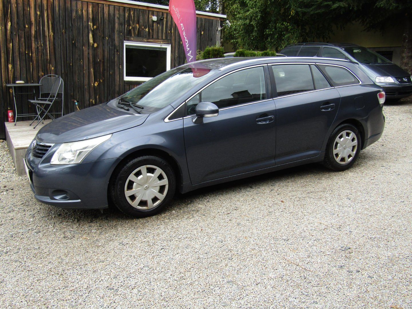 Toyota Avensis, 1.6 16V  97kW  ZIMNÍ PNEU - fotka 2