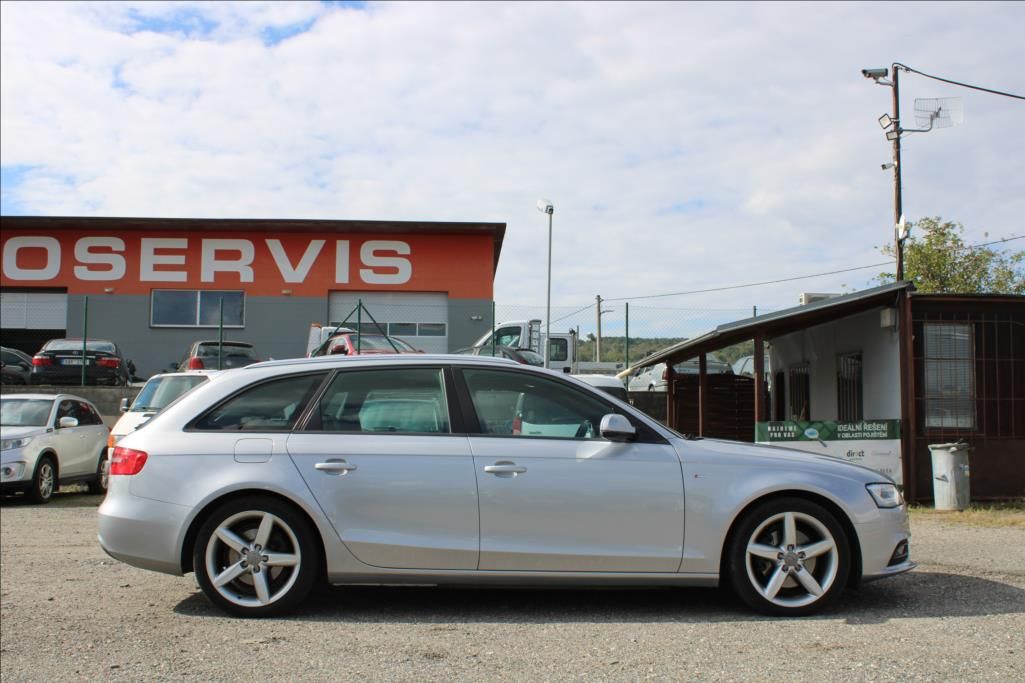 Audi A4, 2,0 TDi  AUTOMAT, S-LINE - fotka 5