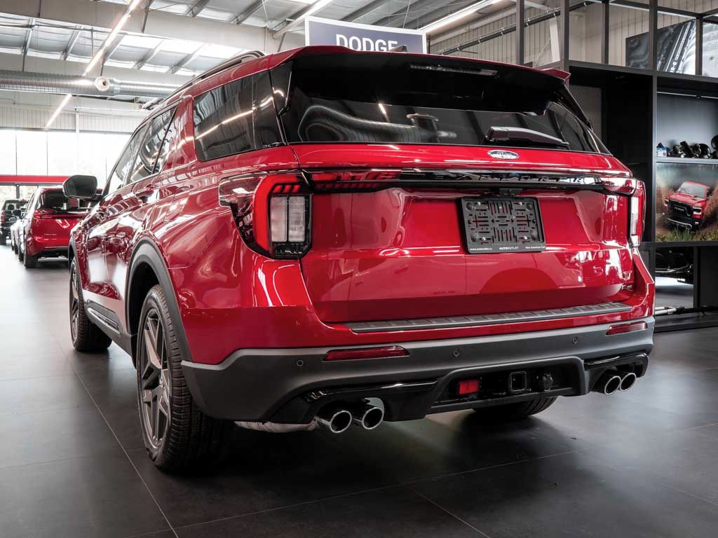 Ford Explorer, 3.0 ST 4WD 21Alu, B&O 980W - fotka 3